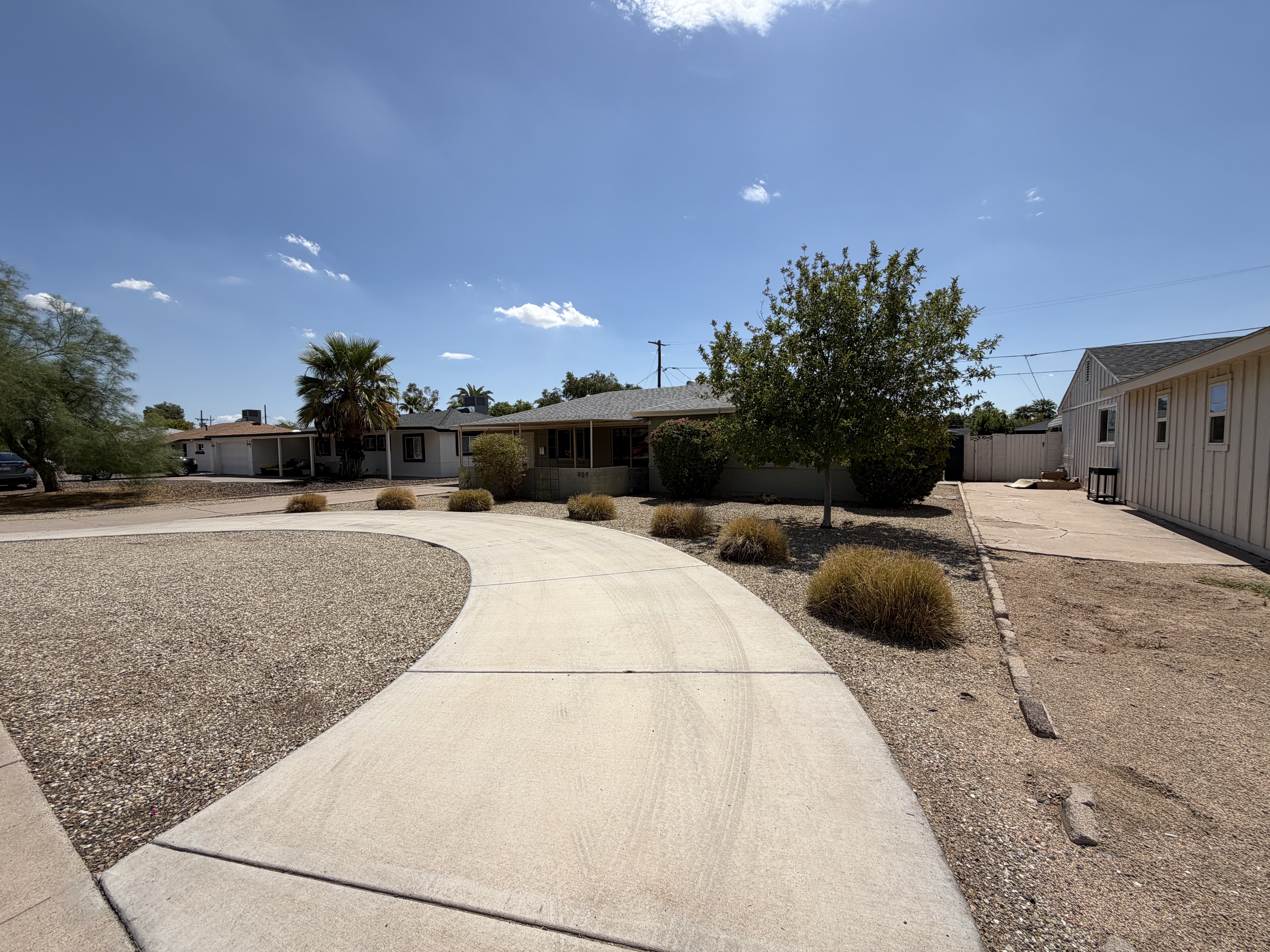 Photo 28 of 29 of 909 W Missouri Ave, Phoenix, AZ