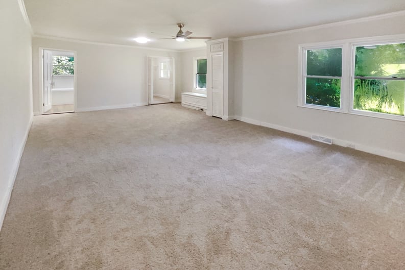 Property photo 3 of 711 Forest Rd