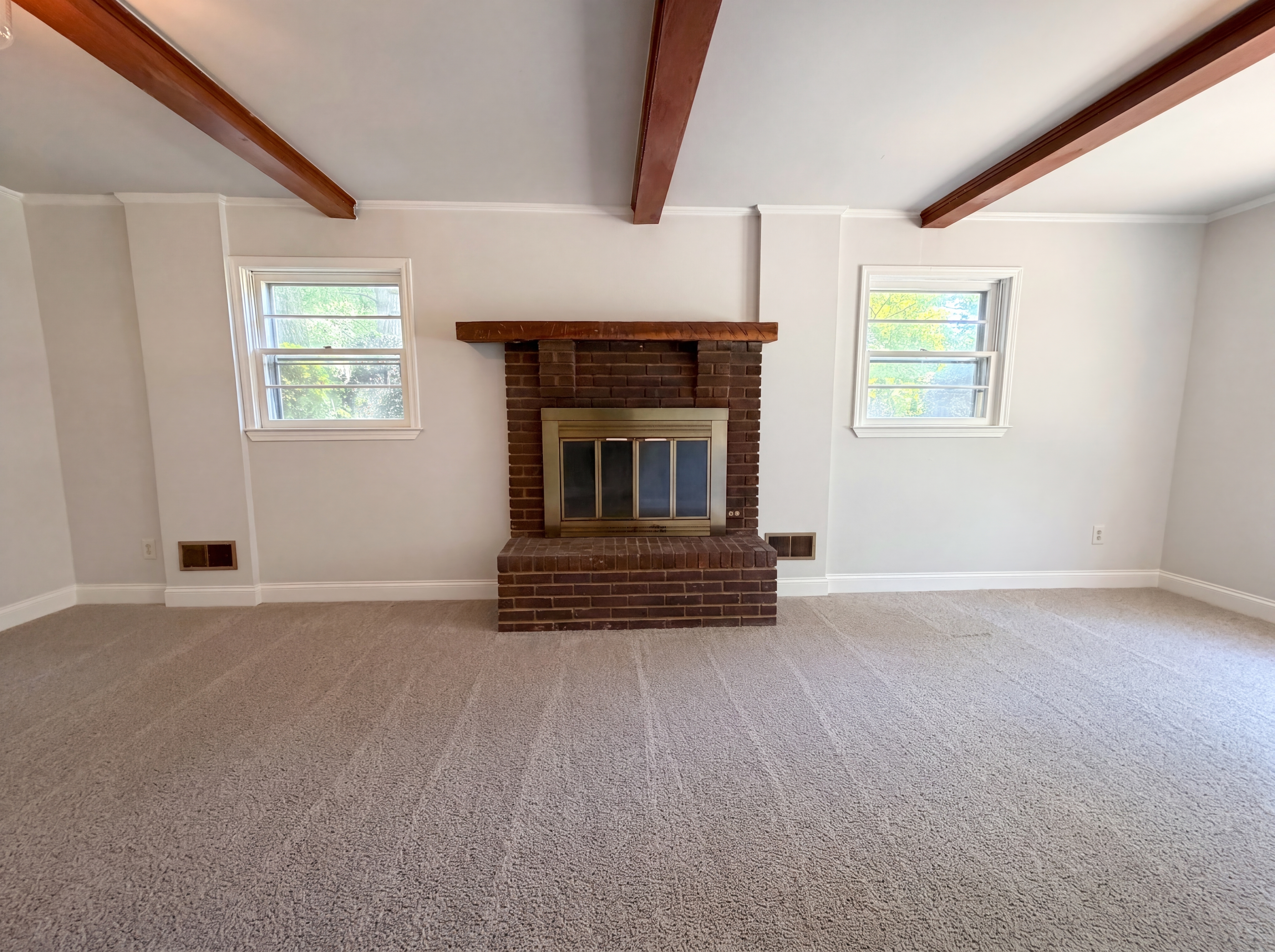 Photo 3 of 19 of 1438 Buckingham Ave, Gastonia, NC