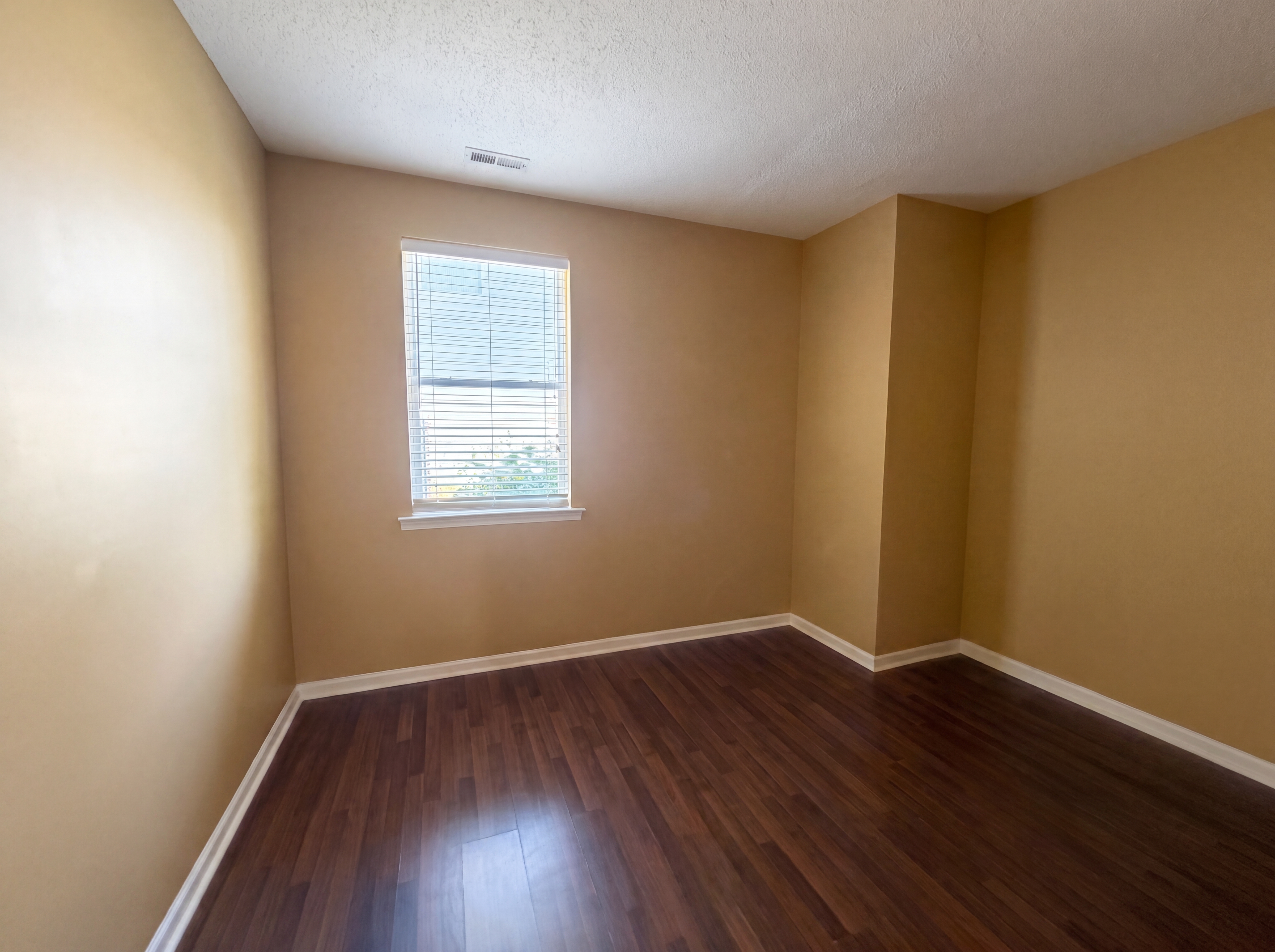 Photo 9 of 18 of 506 Hillview Dr, Durham, NC