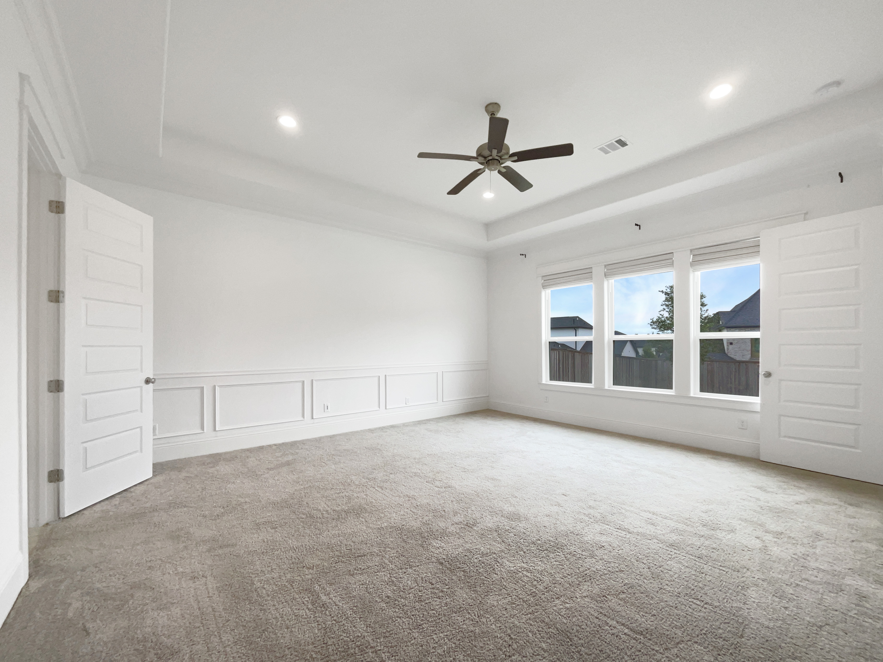 Photo 14 of 23 of 2333 Goldenglade Dr, Conroe, TX