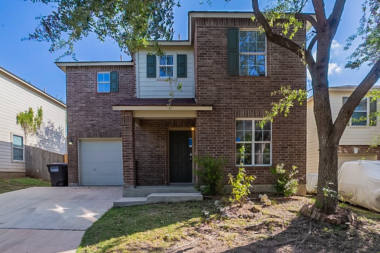 Photo 1 of 21 - 956 Marble Pt, San Antonio, TX 78251
