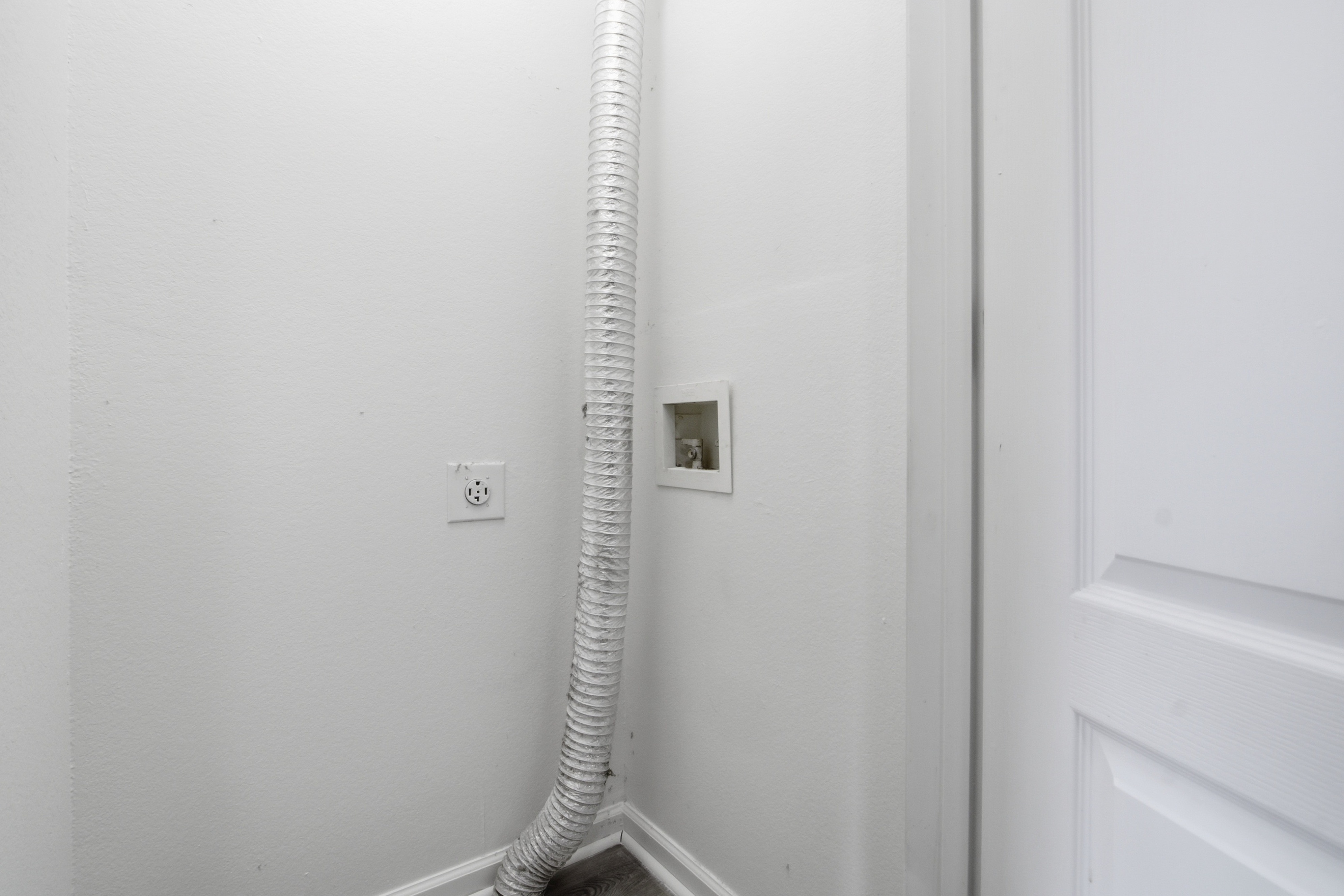 Photo 21 of 27 of 2025 Shawn Wayne Cir SE, Atlanta, GA