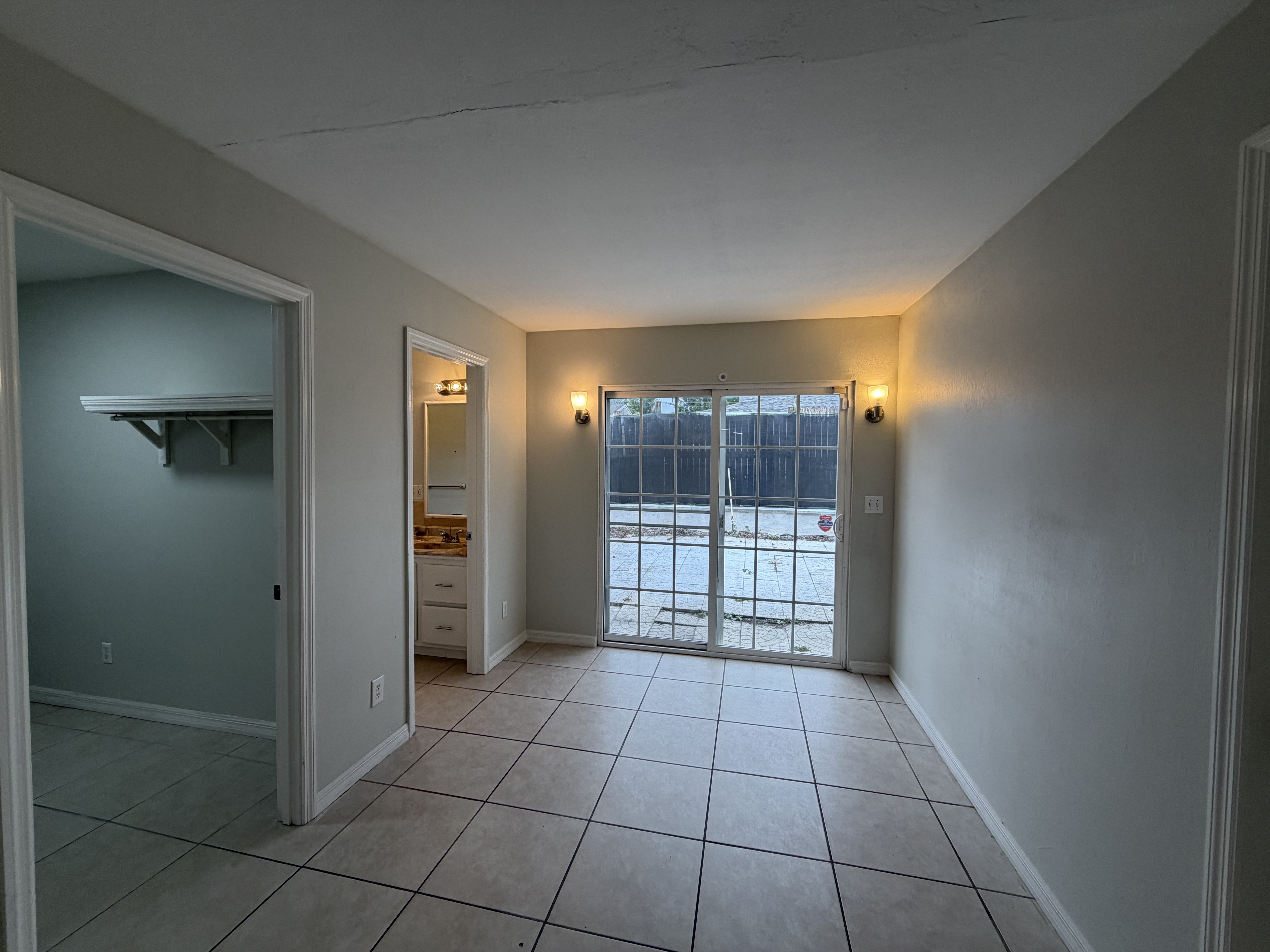 Photo 5 of 38 of 904 Spring Creek Dr, Ocoee, FL