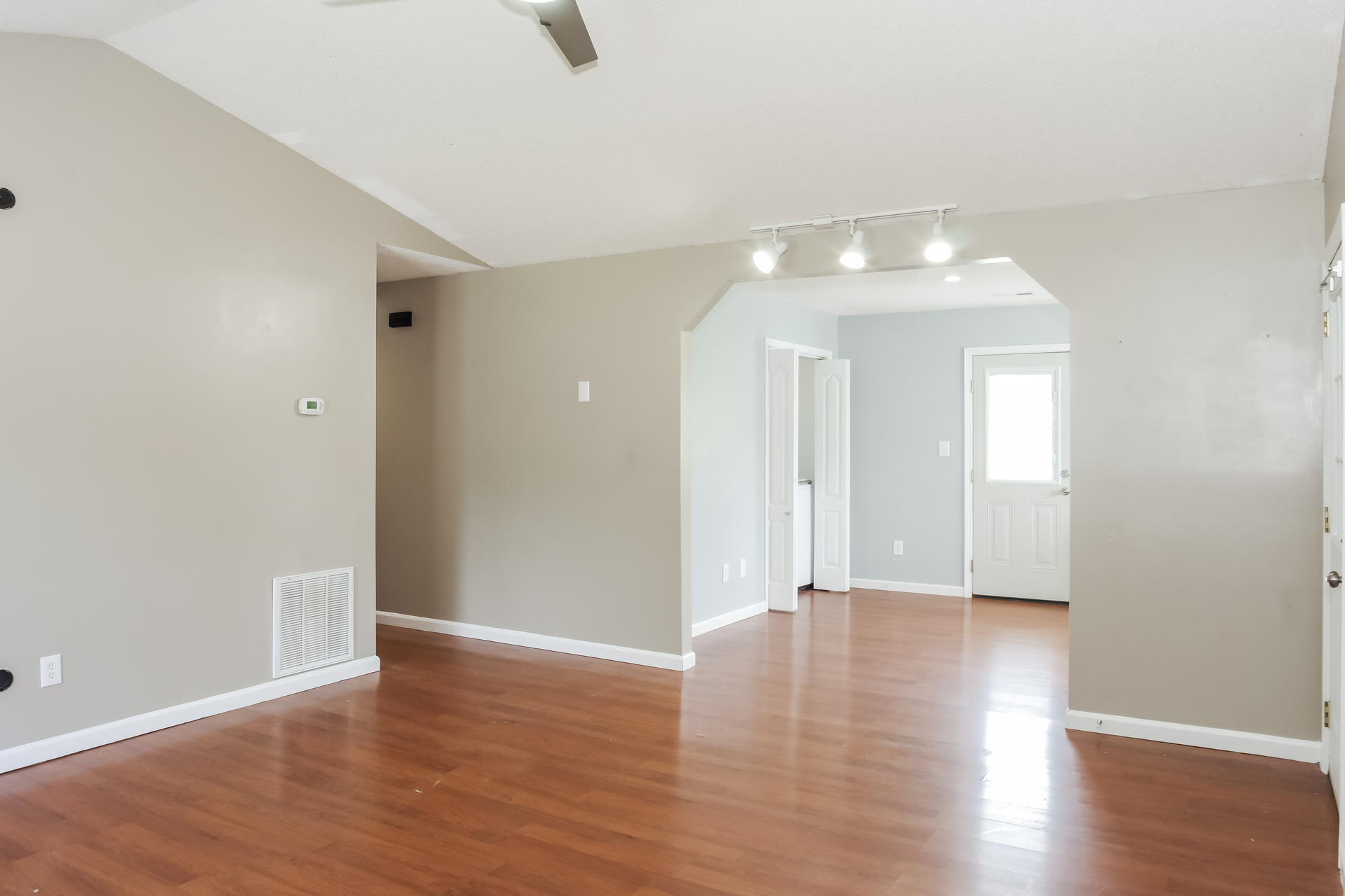 Photo 6 of 21 of 338 Buffalo Creek Dr, Toney, AL