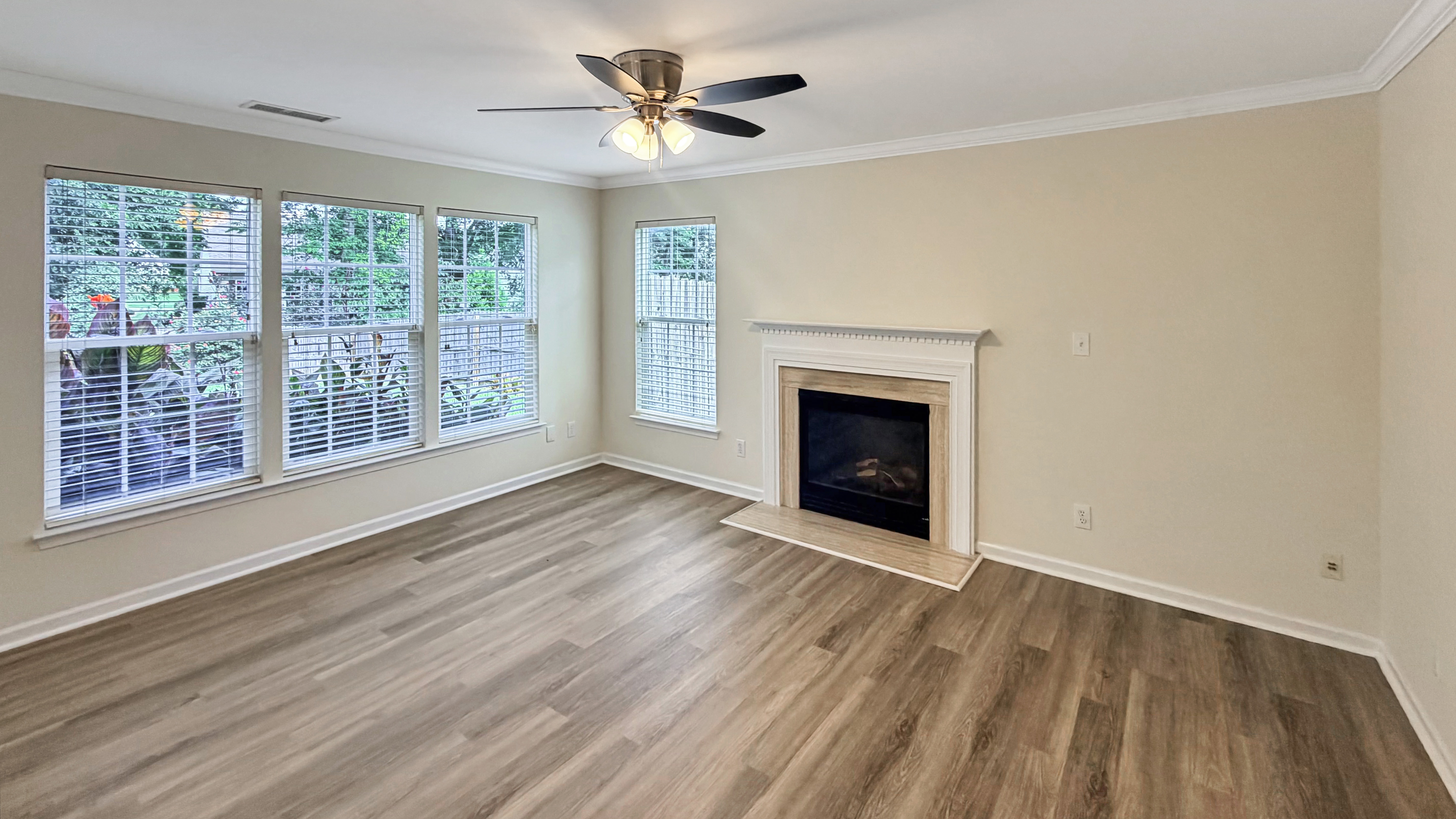 Photo 14 of 23 of 9334 Arbor Creek Dr, Charlotte, NC