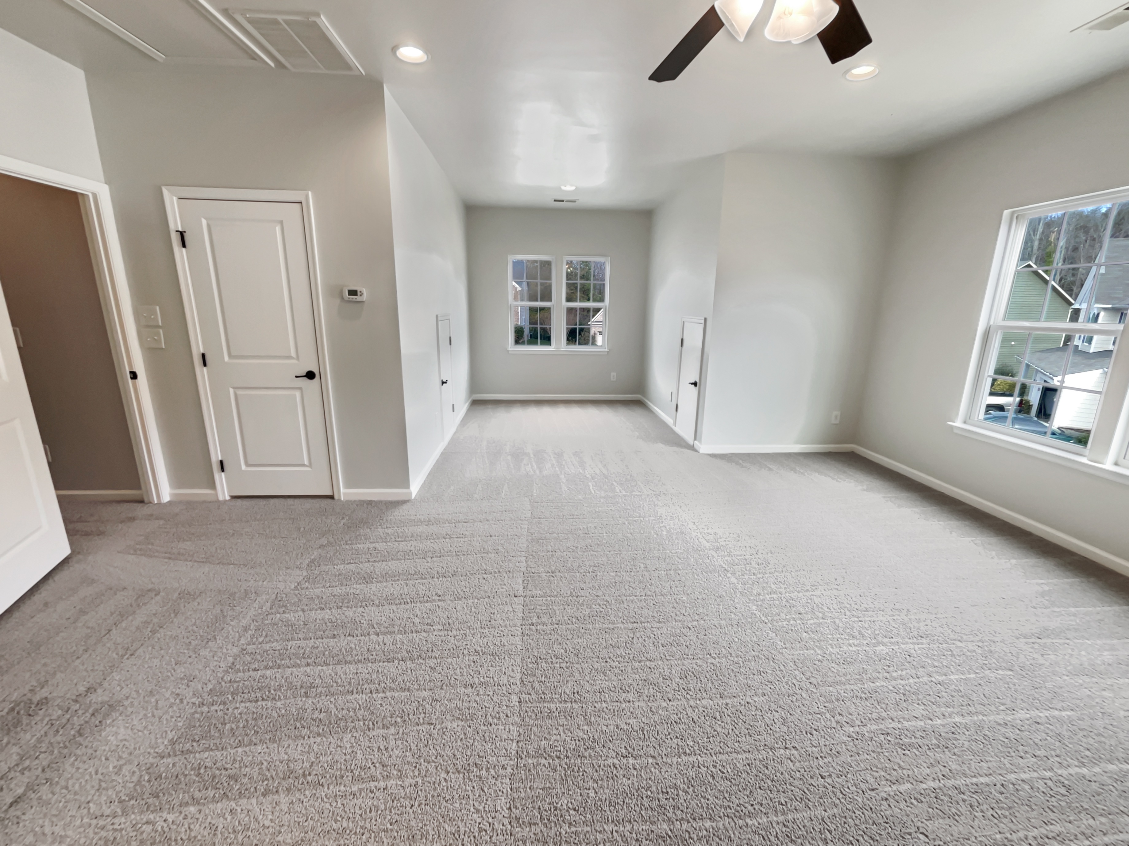 Photo 18 of 27 of 833 Westerland Ct, Gastonia, NC