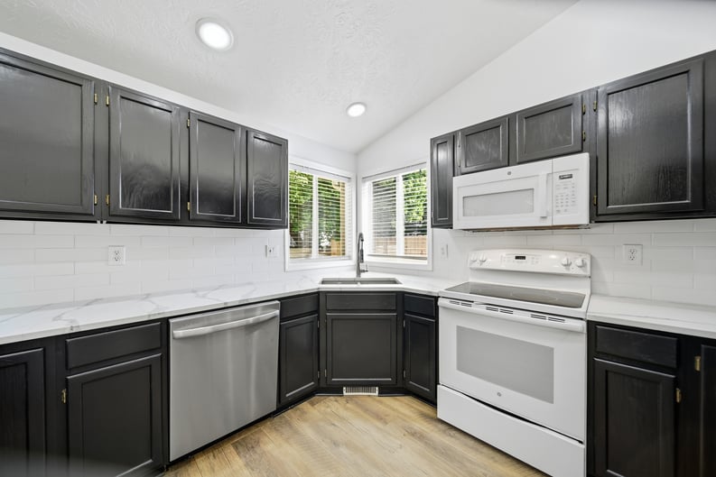 Property photo 2 of 4766 N Bruxelles Dr