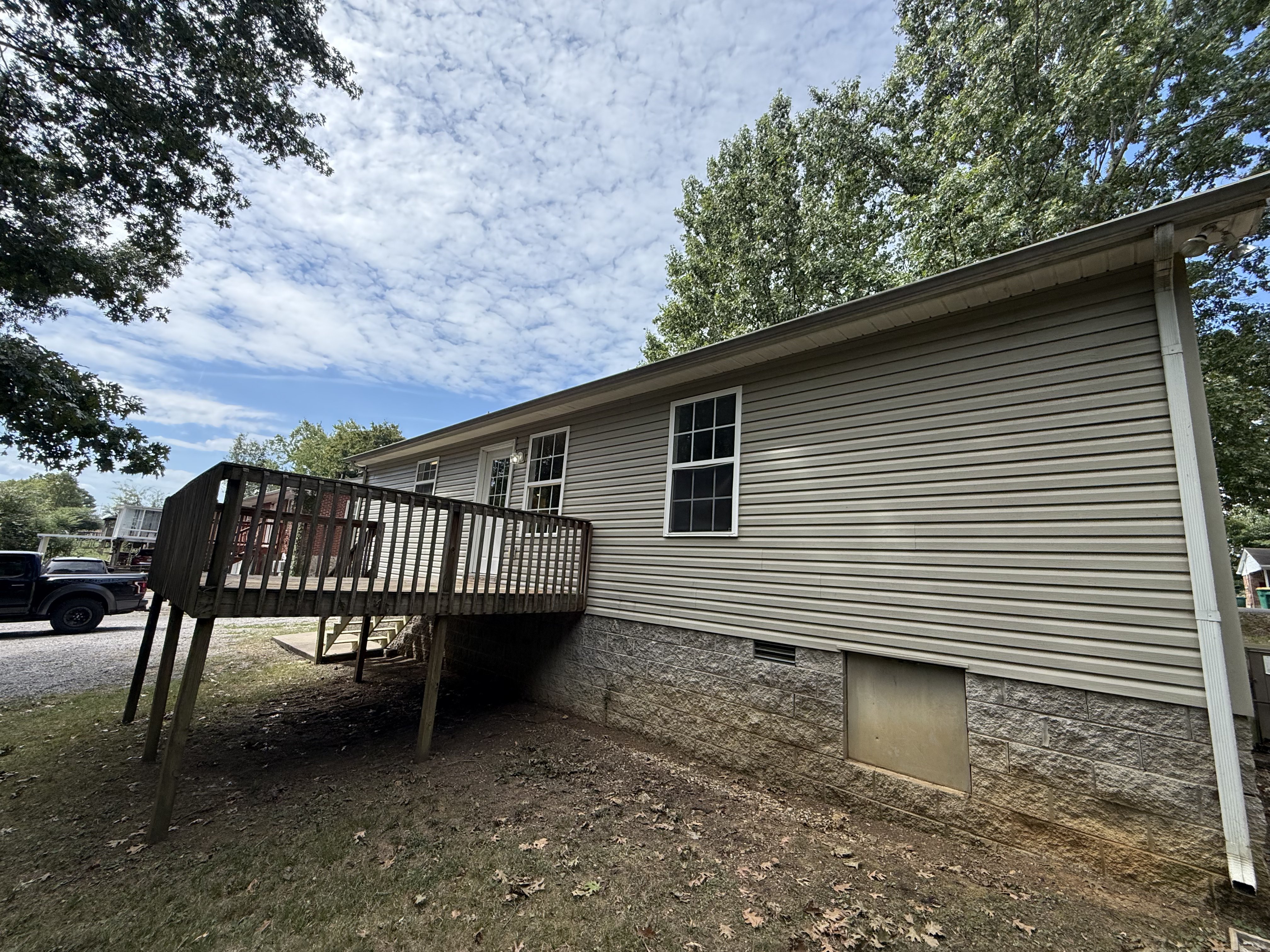 Photo 10 of 25 of 685 Douglas Ave, Lewisburg, TN