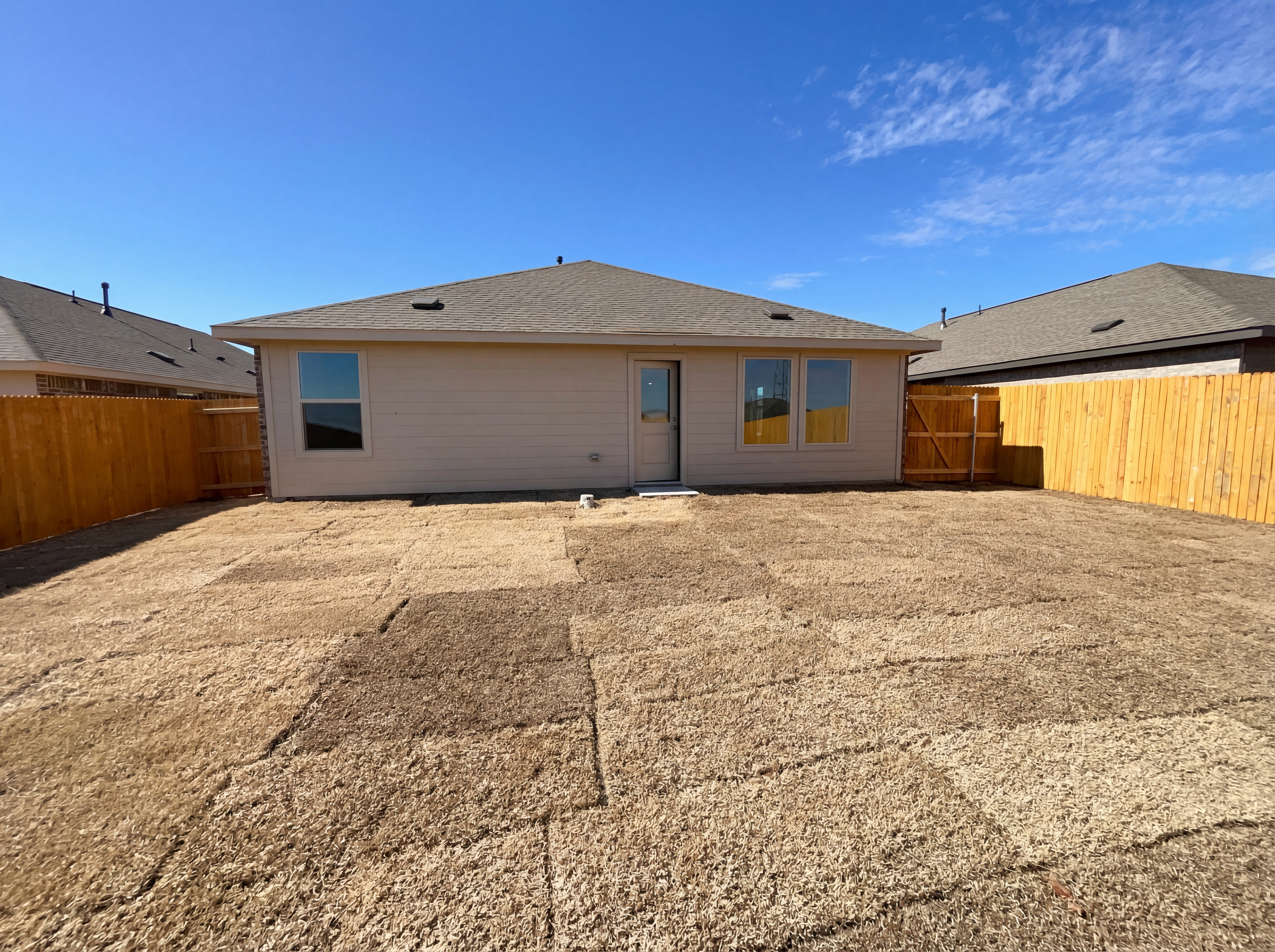 Photo 5 of 14 of 3728 Los Cabos Dr, Mustang, OK
