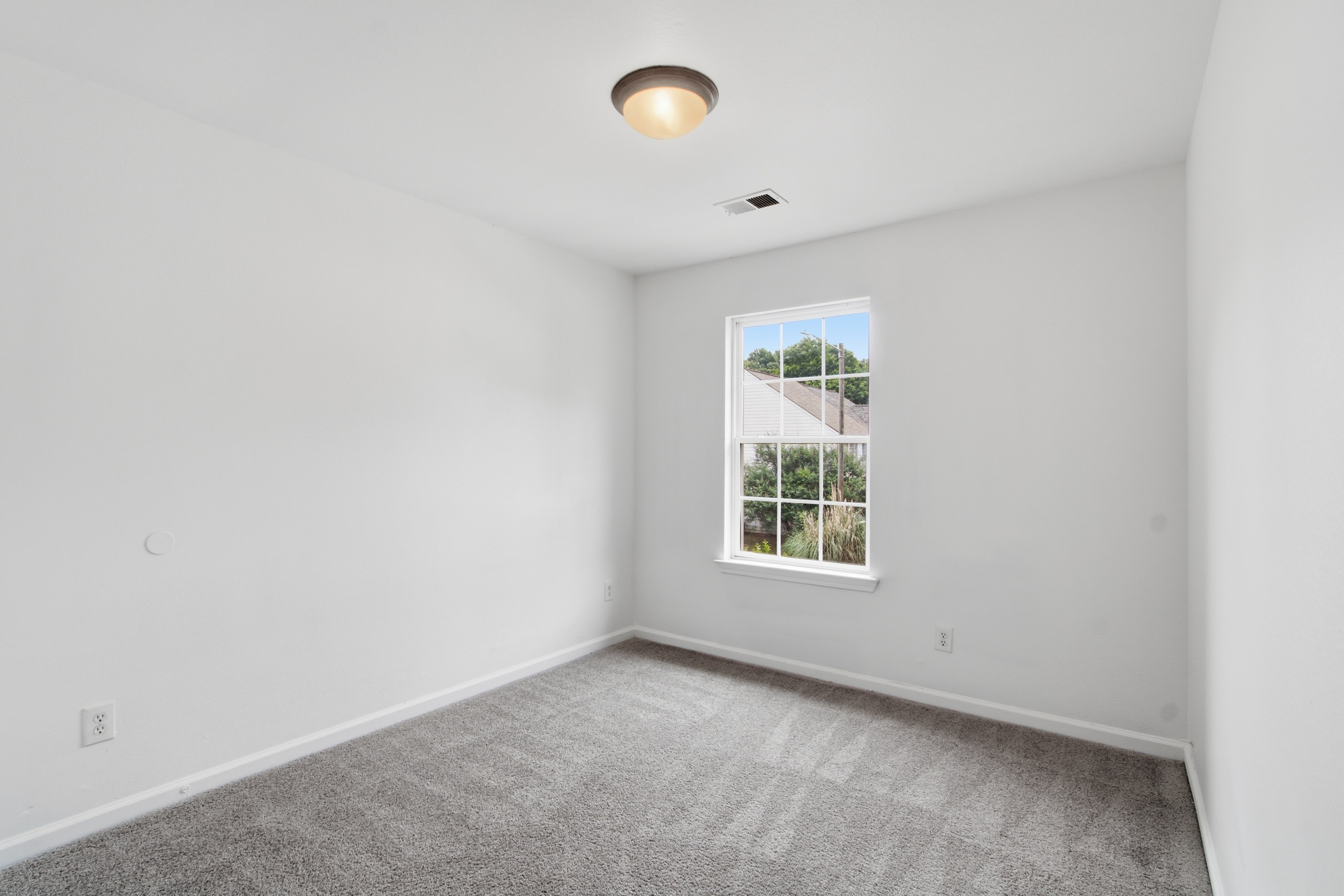 Photo 14 of 27 of 2025 Shawn Wayne Cir SE, Atlanta, GA