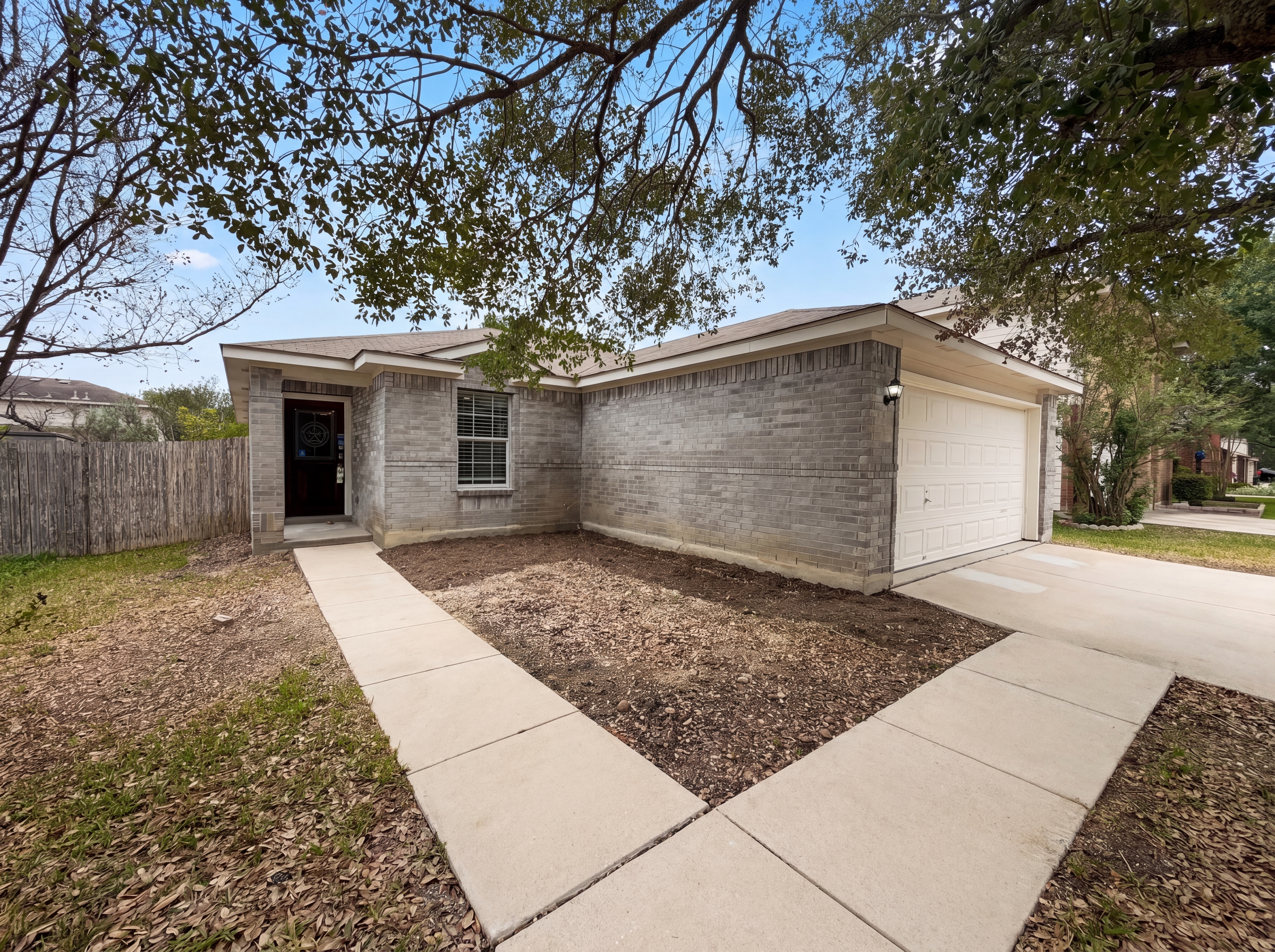 Photo 14 of 16 of 333 Longhorn Way, Cibolo, TX