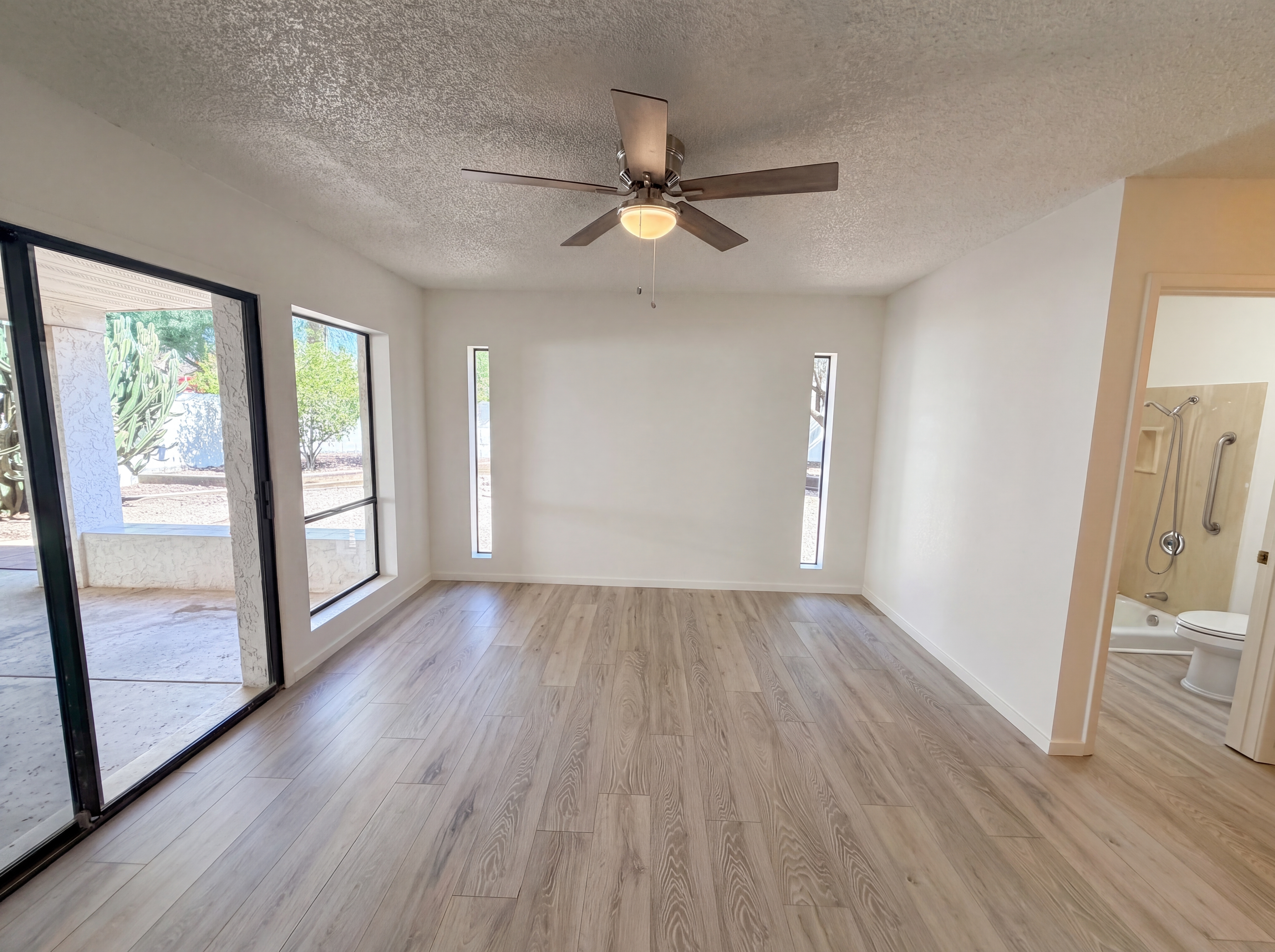 Photo 4 of 25 of 318 W Kings Ave, Phoenix, AZ