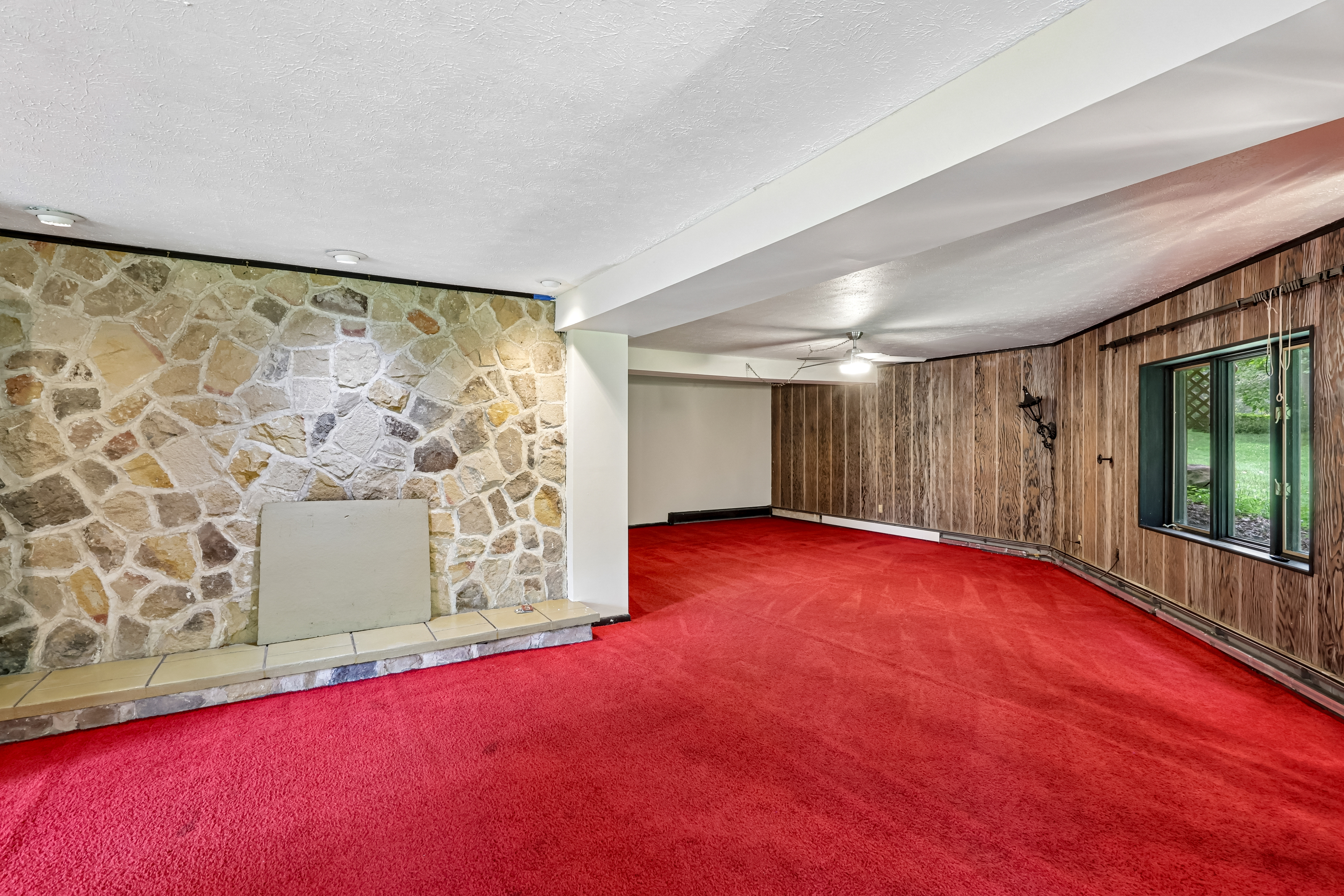 Photo 17 of 27 of 9550 Olde 8 Rd, Northfield, OH