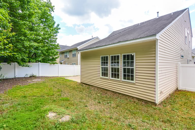 Photo 23 of 24 - 8617 Boysenberry Ln, Raleigh, NC 27616