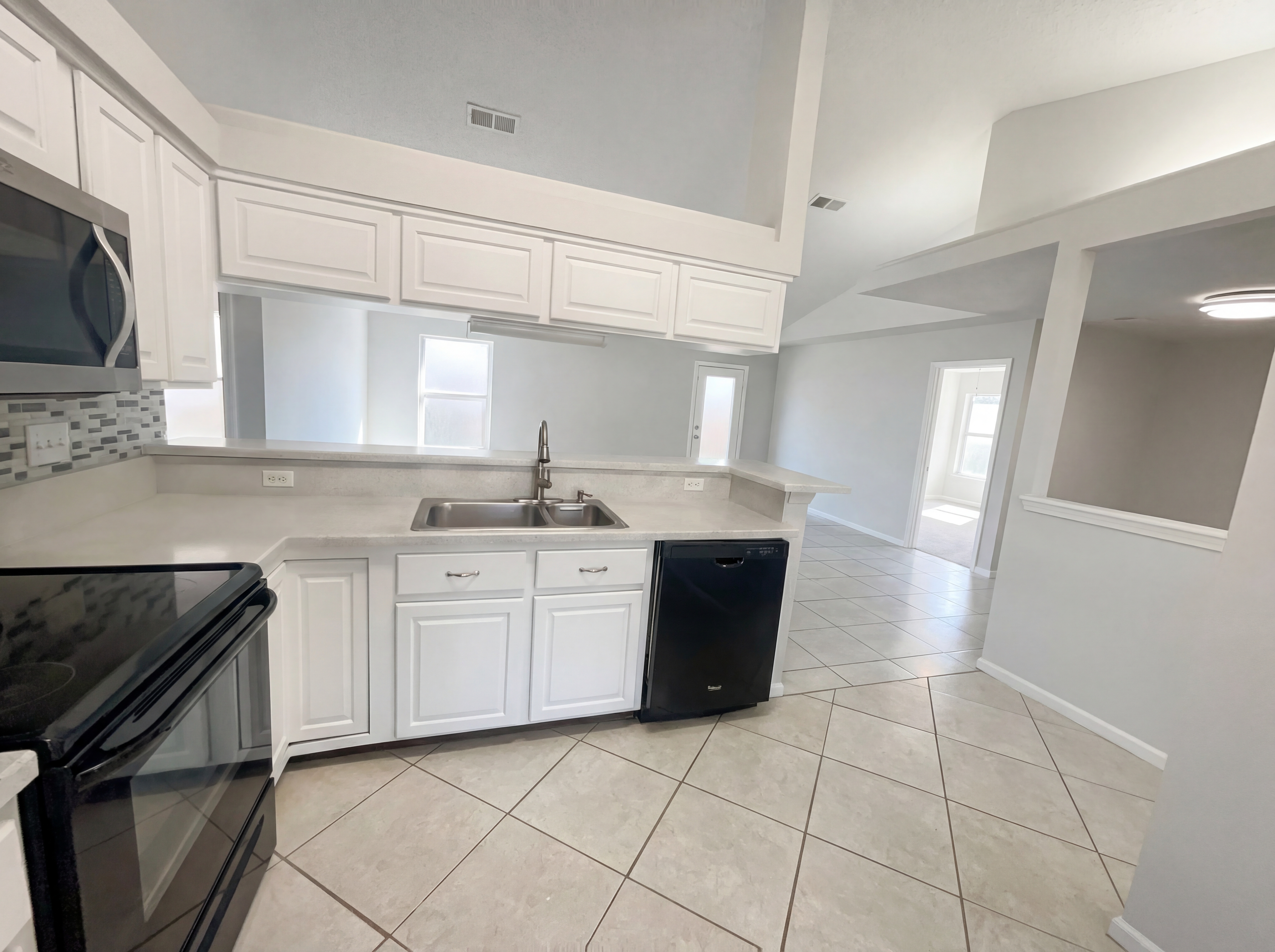 Photo 9 of 21 of 2158 Joseph Hewes Ct, Orange Park, FL