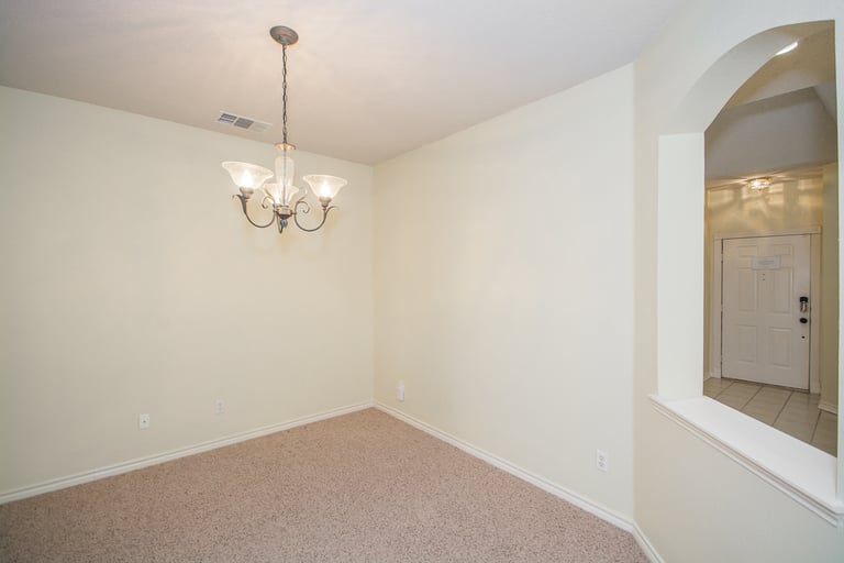Photo 9 of 24 - 1012 Ridgecrest Dr, McKinney, TX 75069