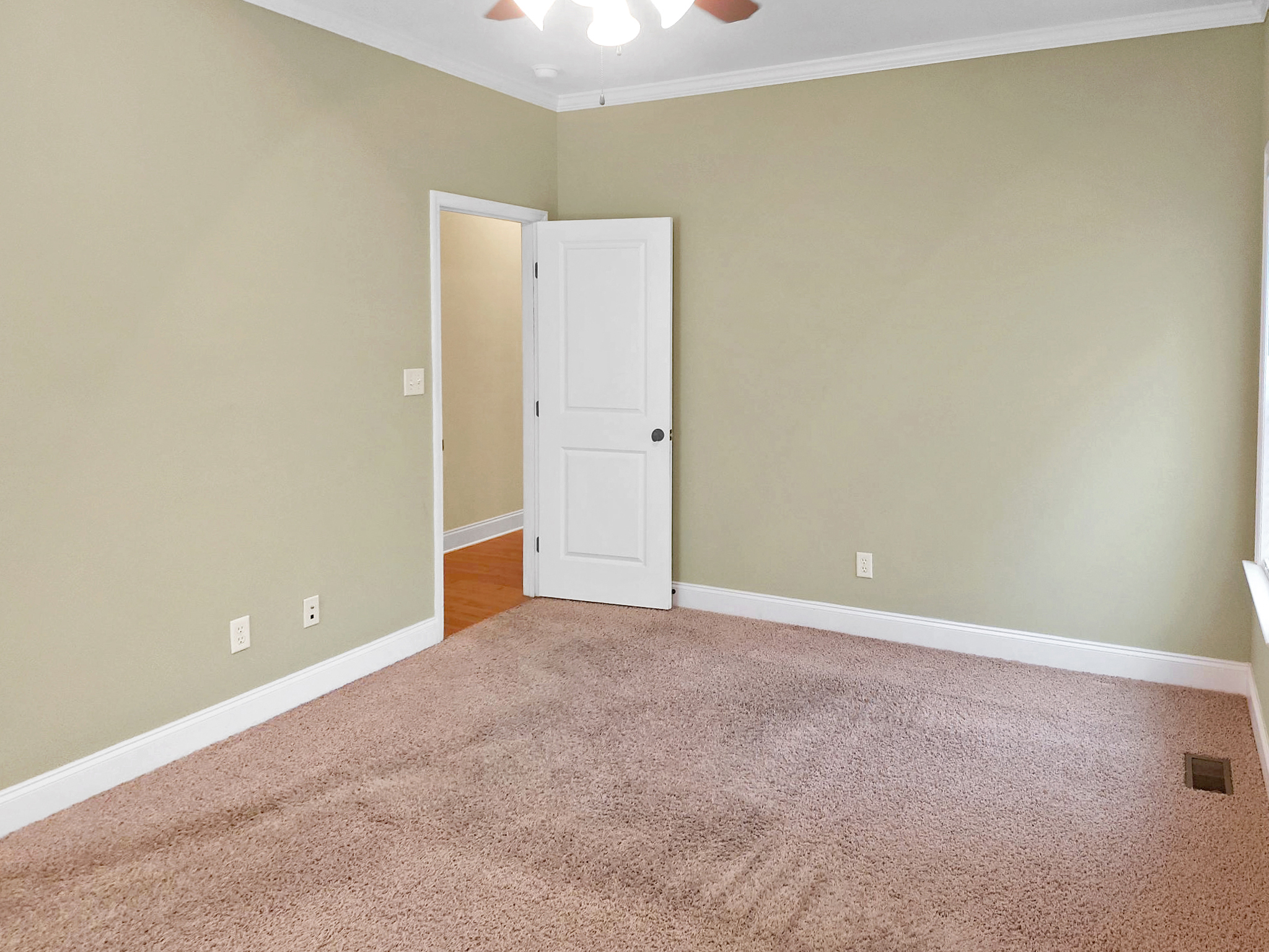 Photo 9 of 18 of 2819 Burdette Dr, Augusta, GA