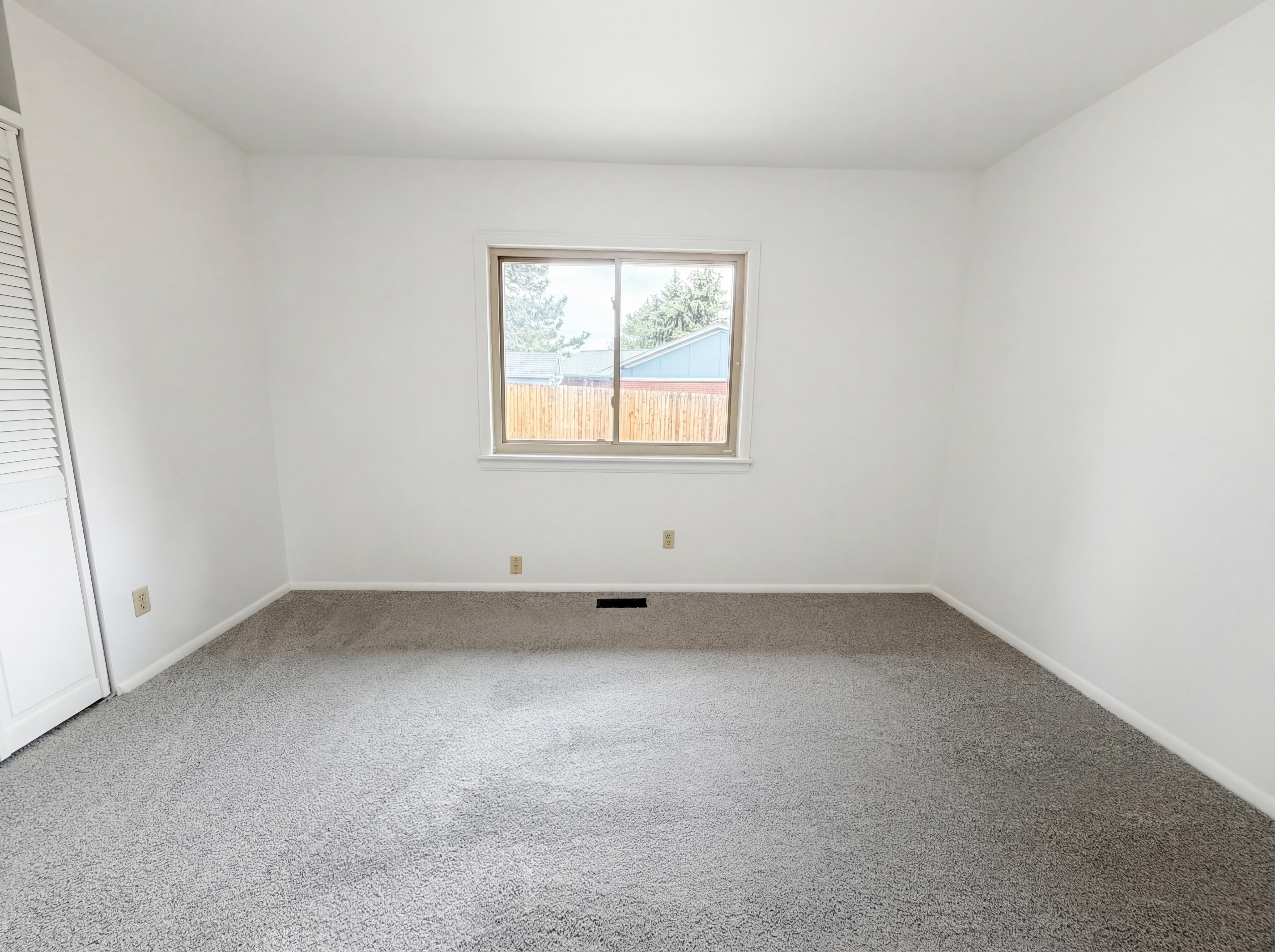 Photo 19 of 25 of 13771 W Warren Dr, Lakewood, CO