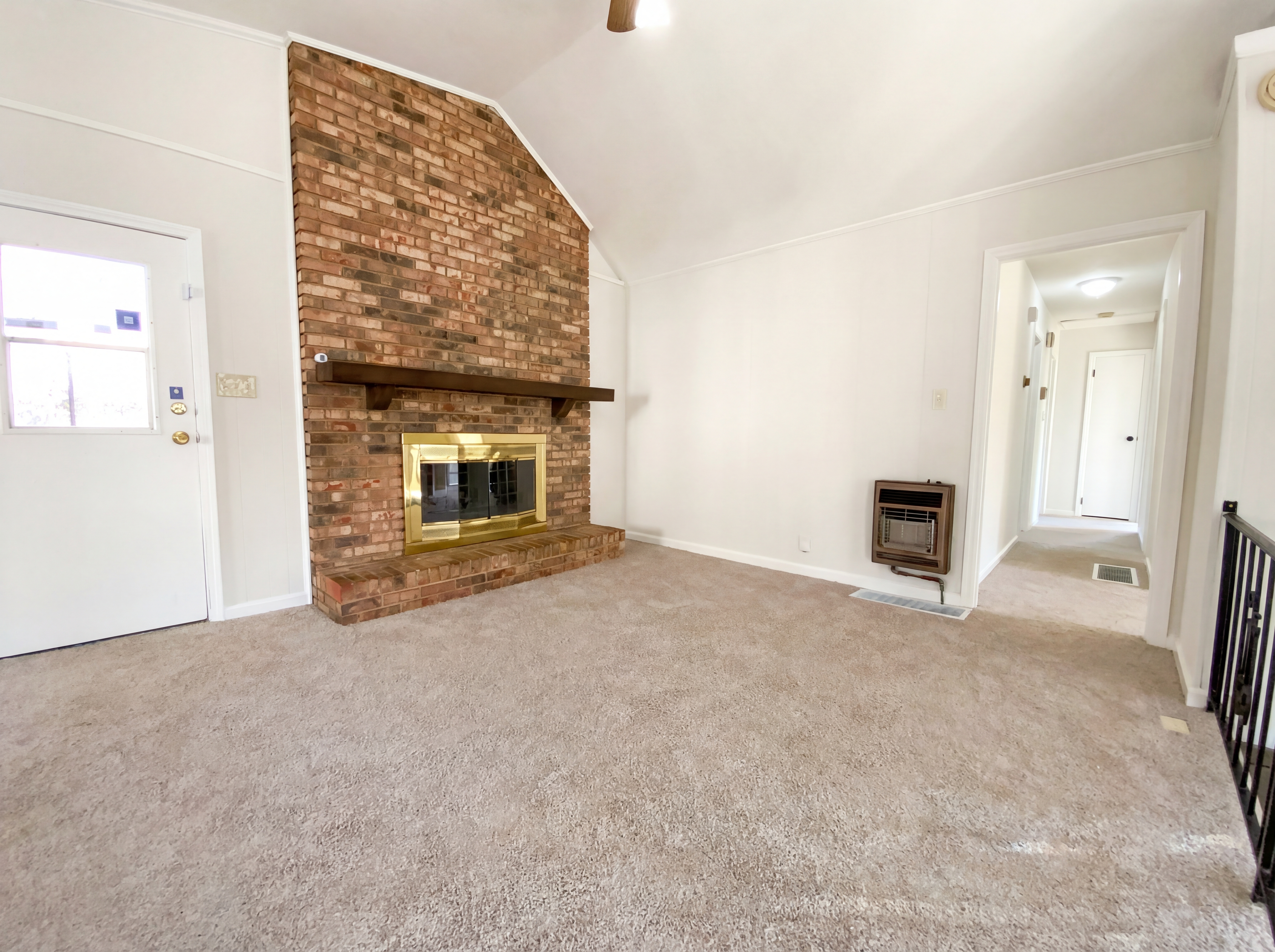 Photo 16 of 22 of 1111 3rd Ln, Pleasant Grove, AL