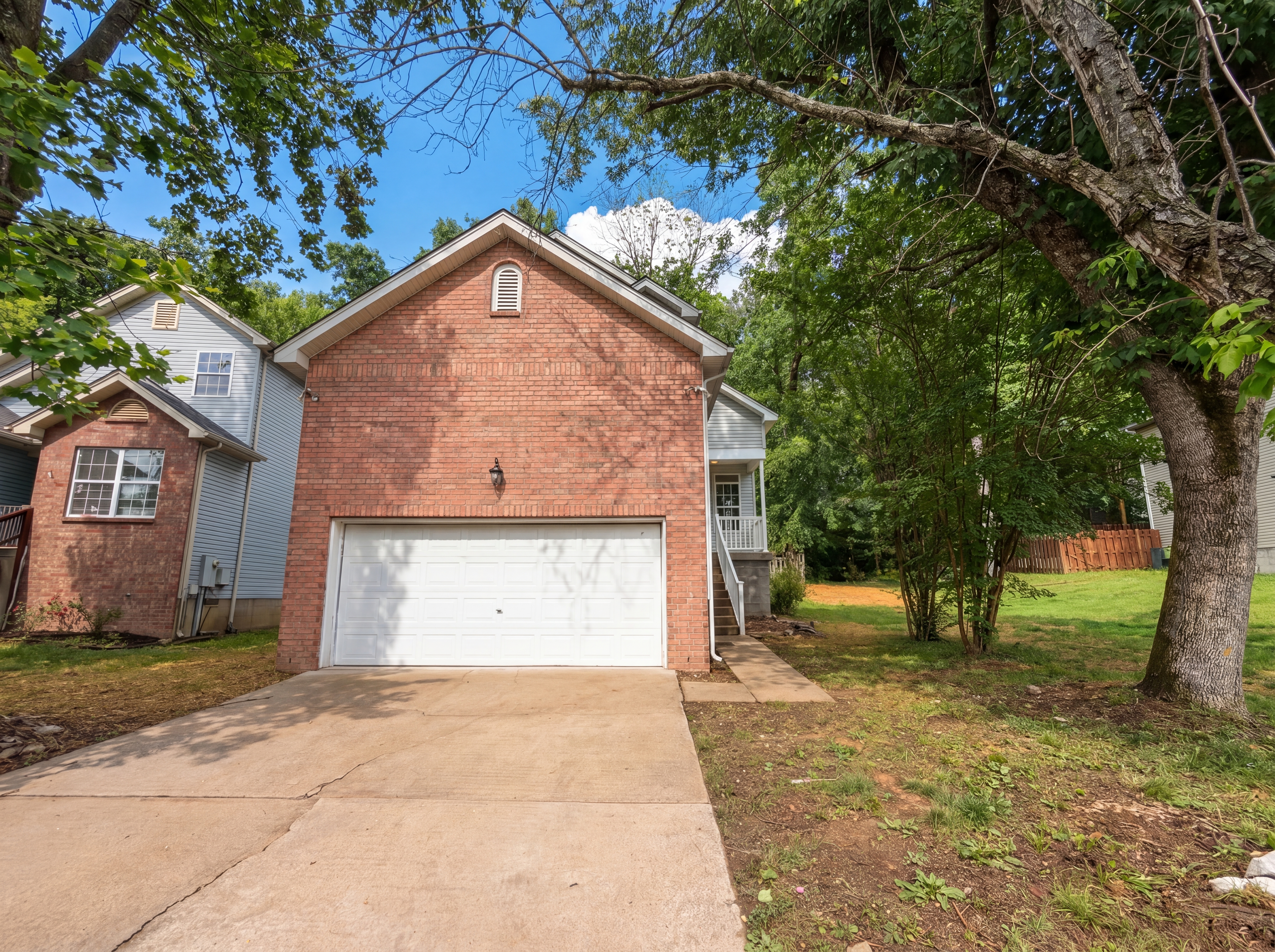 Photo 15 of 18 of 4046 Farmingham Woods Dr, Hermitage, TN