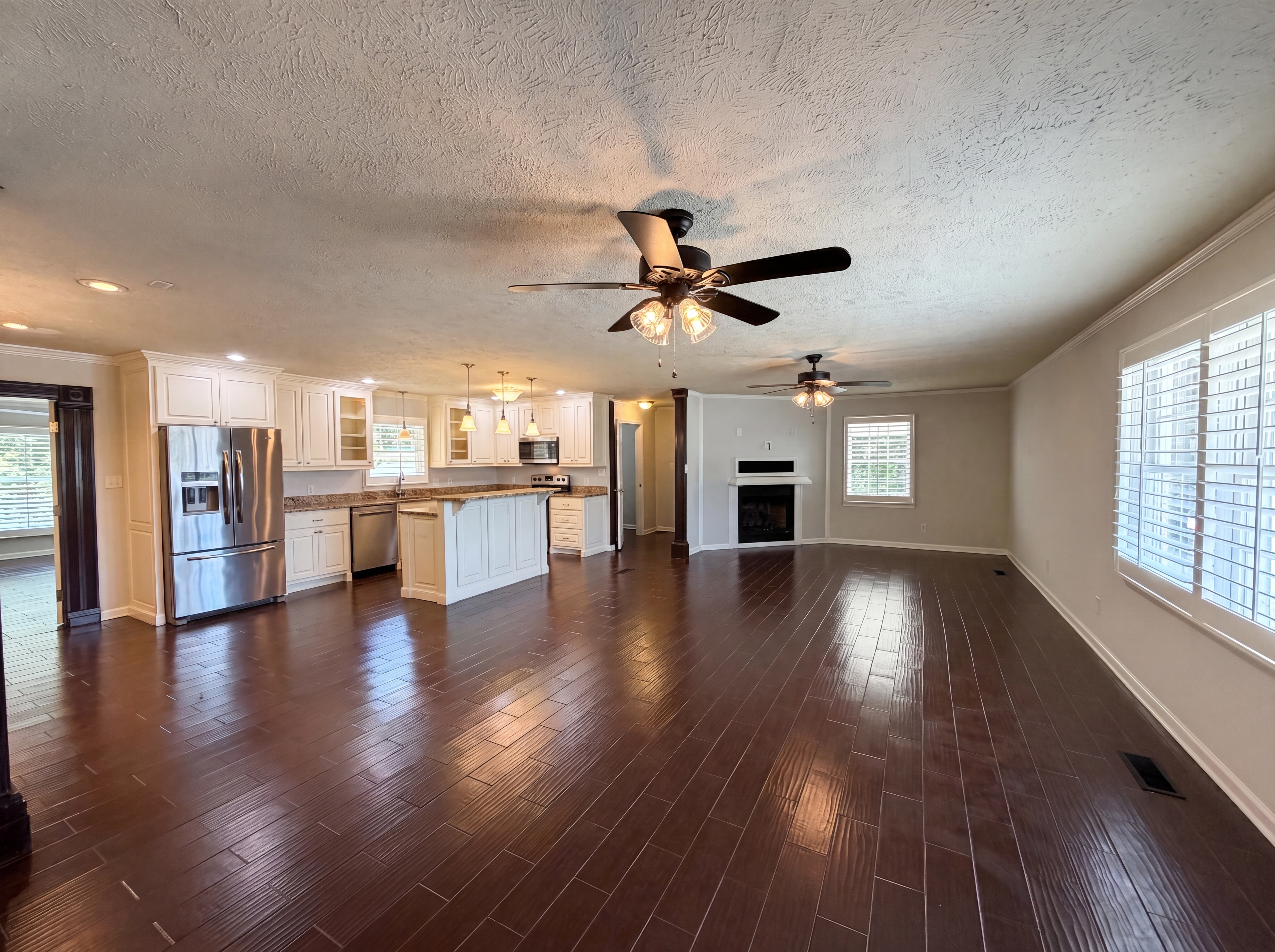 Photo 7 of 17 of 5416 Shipman Rd, Hope Mills, NC