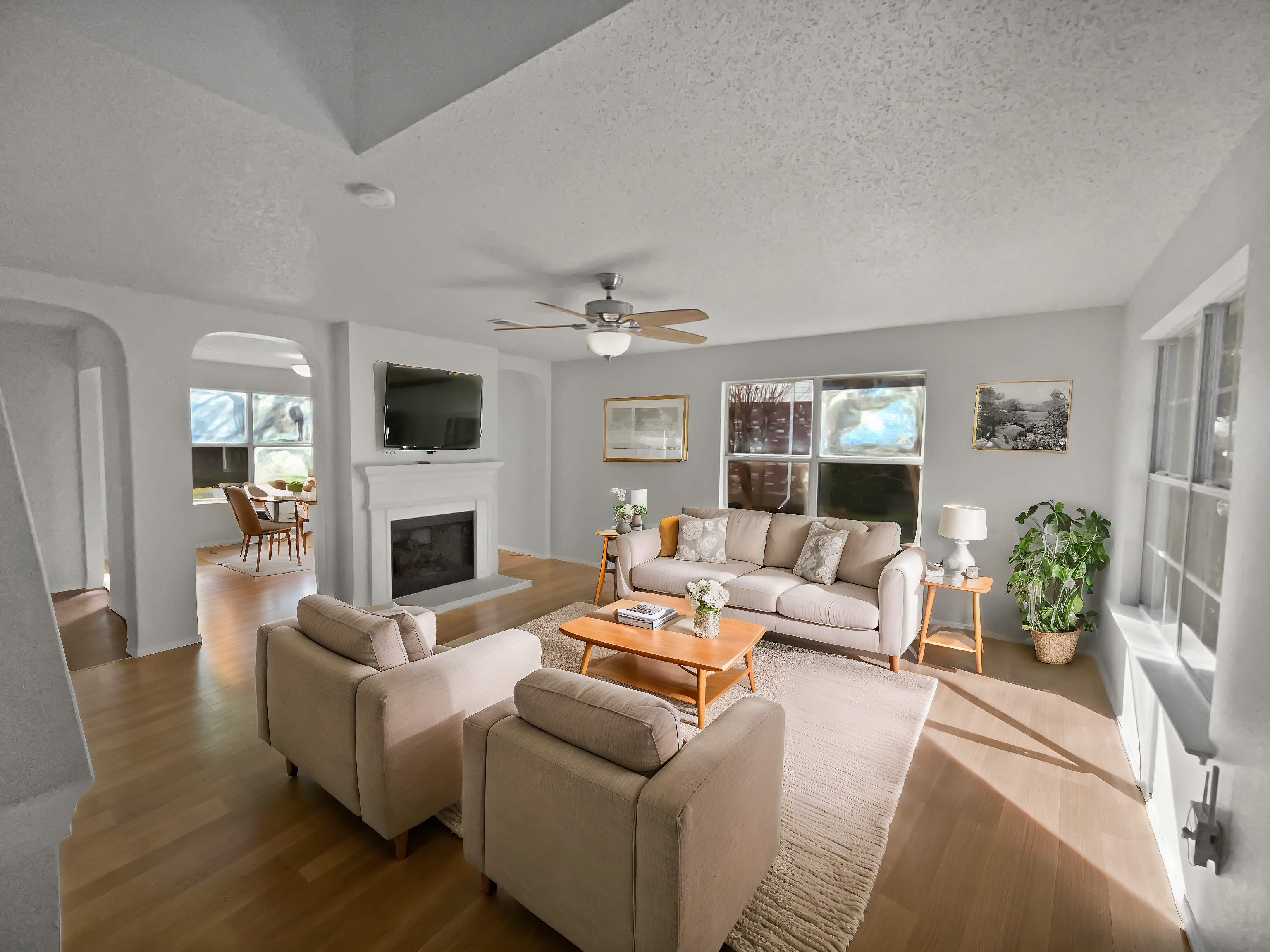 Photo 2 of 21 of 333 Longshore Dr, Little Elm, TX