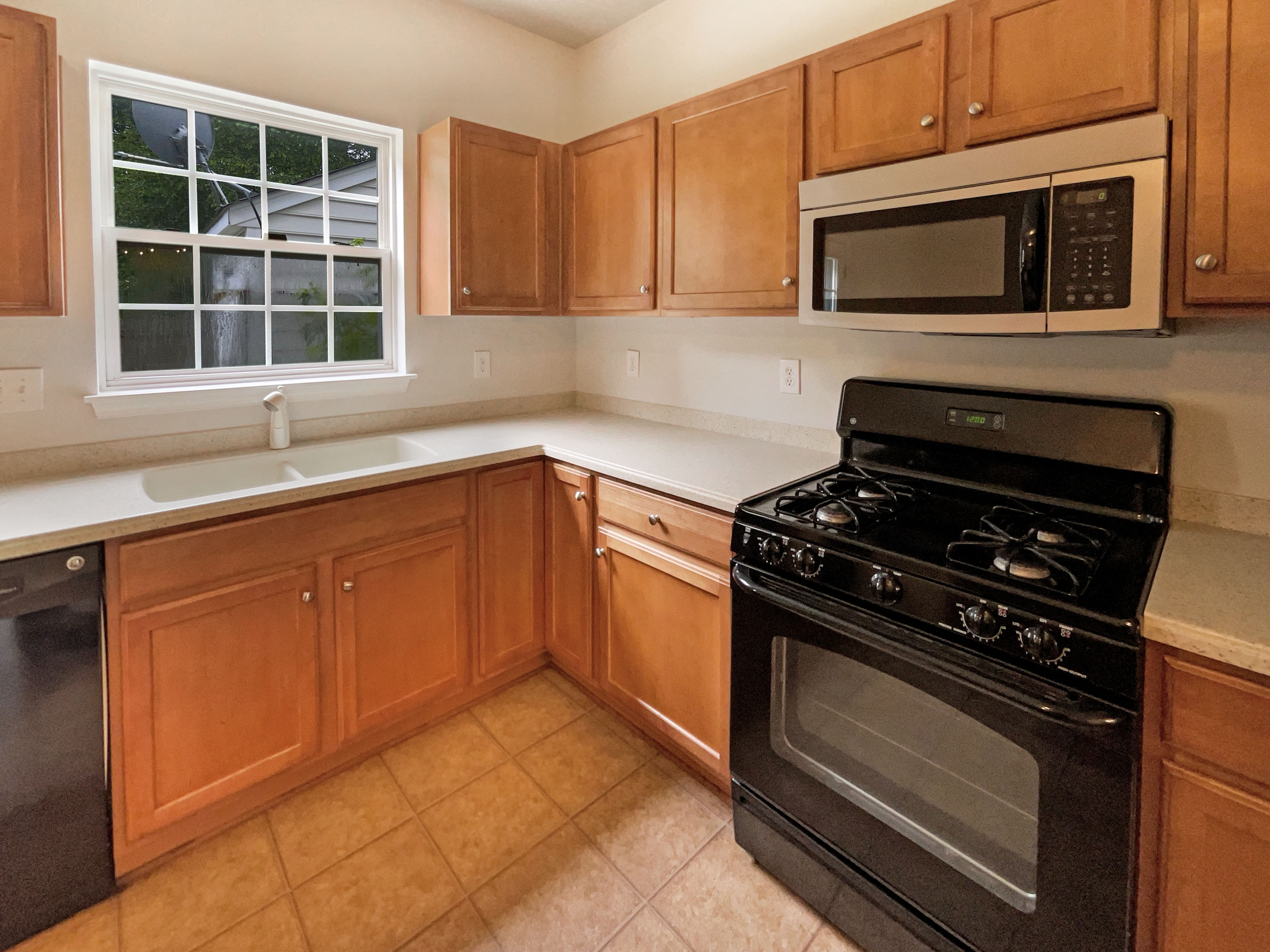 Photo 12 of 22 of 4116 Dominion Townes Cir, Richmond, VA
