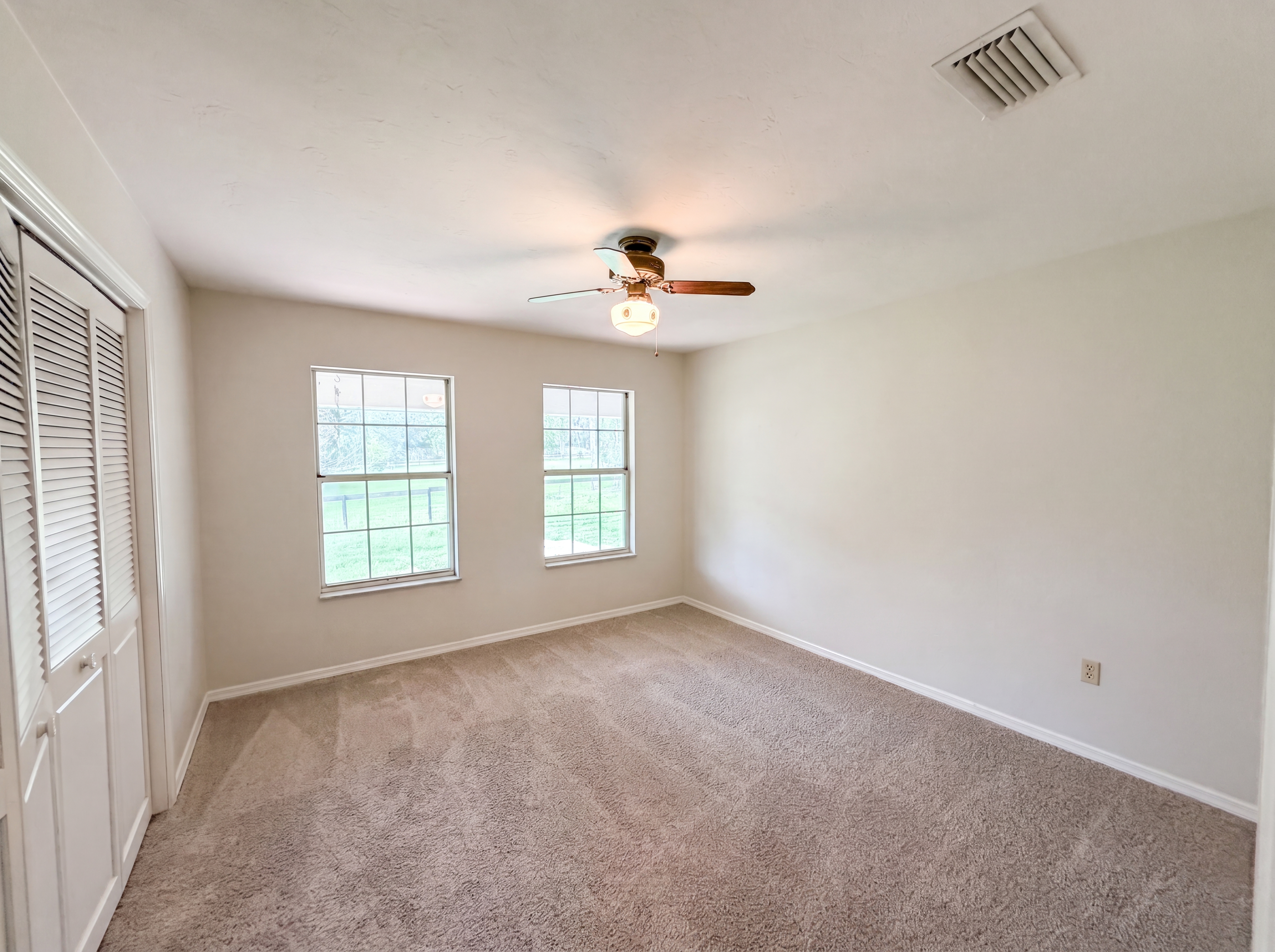 Photo 4 of 23 of 14181 SW 101st Ln, Dunnellon, FL
