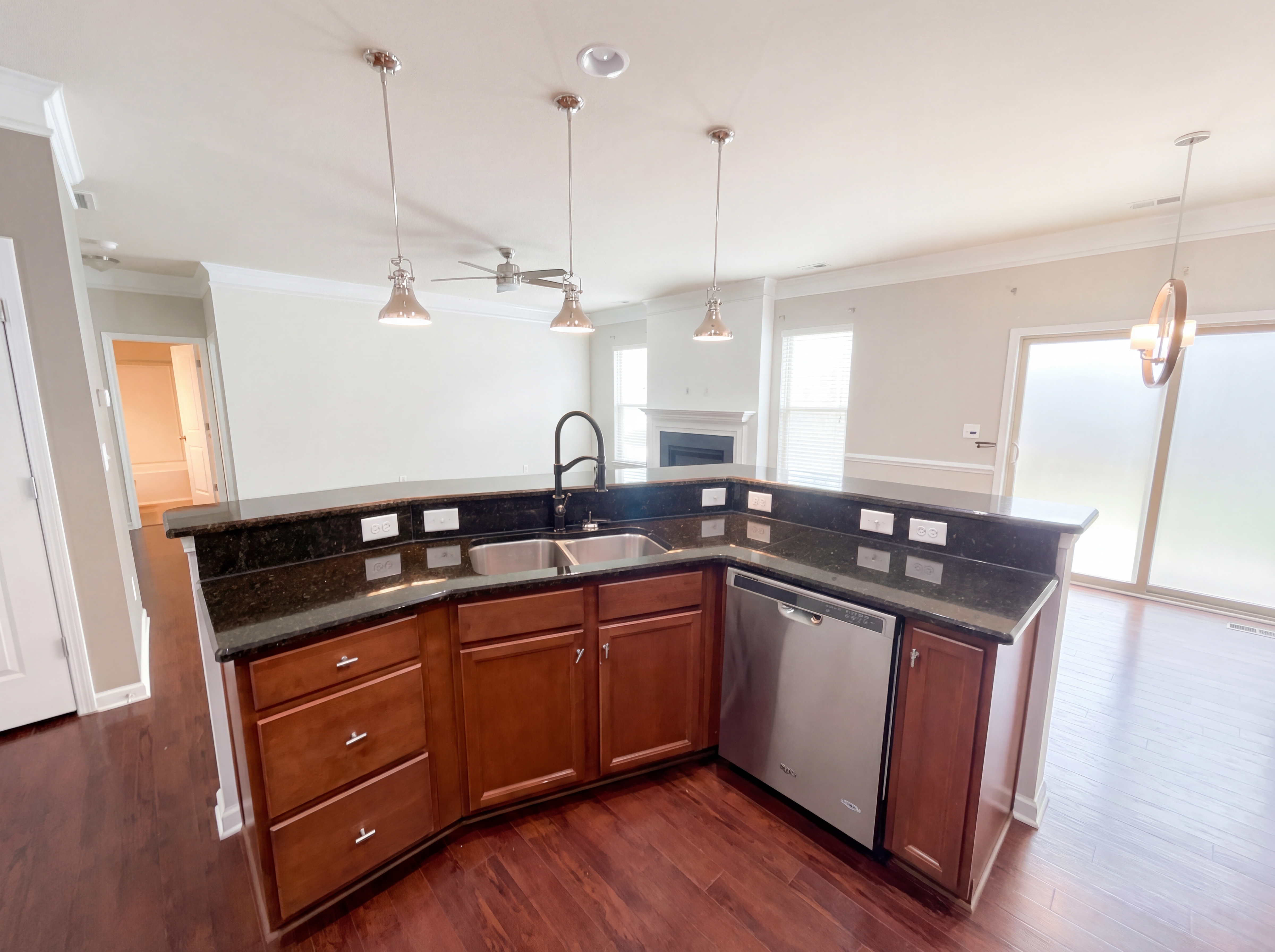 Photo 8 of 21 of 305 Augustus Ln, Mount Holly, NC