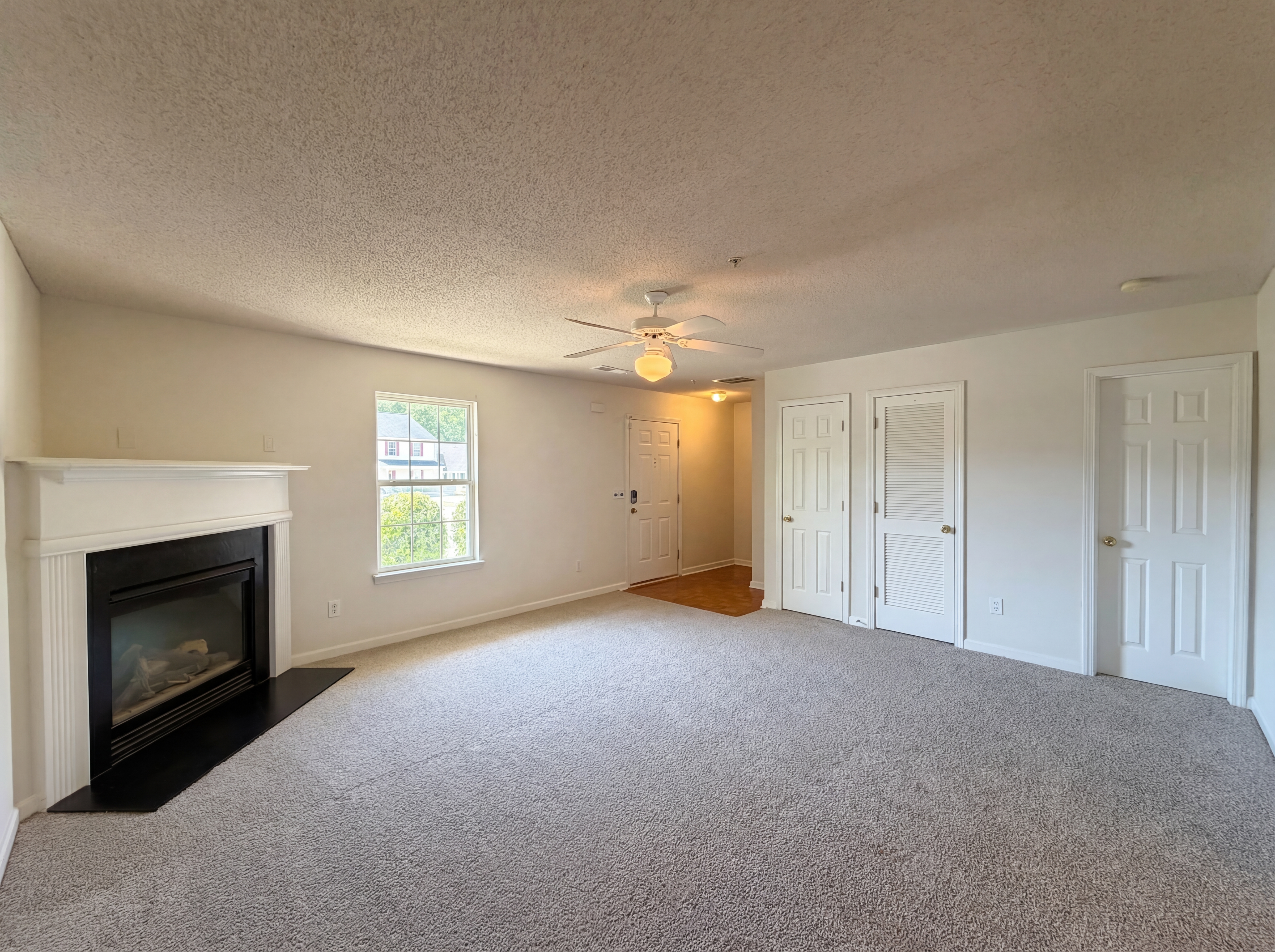 Photo 8 of 25 of 172 Watercress Ct, Stockbridge, GA