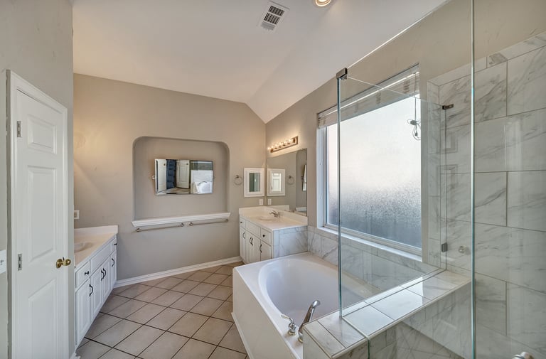 Photo 21 of 35 - 244 Bear Holw, Keller, TX 76248