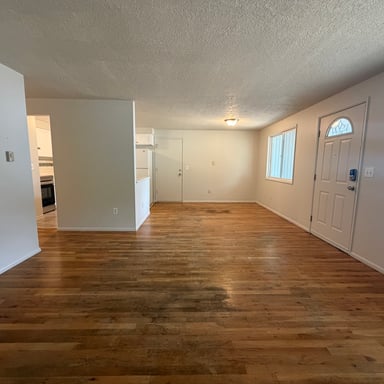 Property photo 3 of 3910 SE 71st Ave