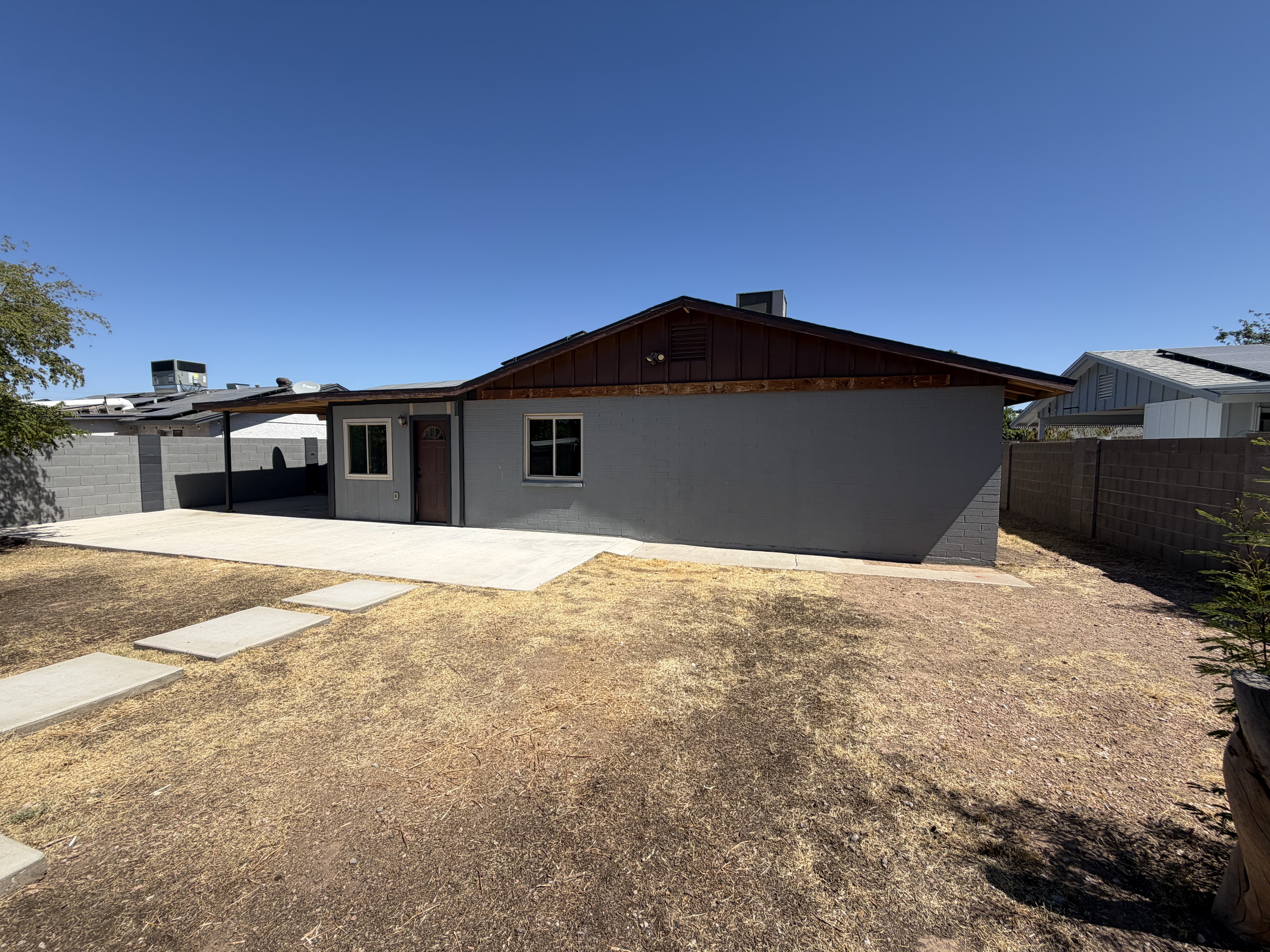 Photo 18 of 22 of 2027 W Corrine Dr, Phoenix, AZ