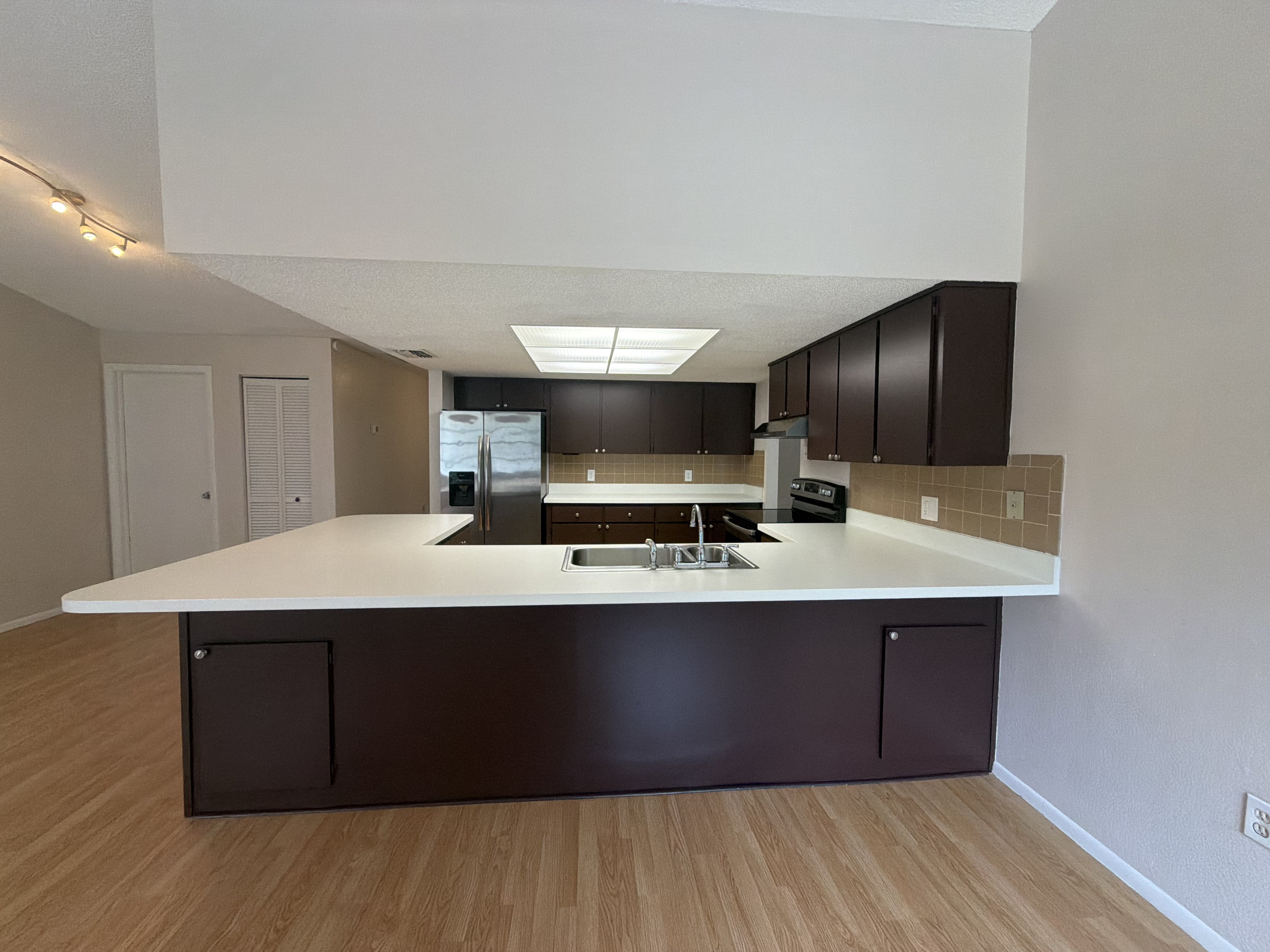 Photo 2 of 32 of 12054 Joe Herrmann Dr, San Antonio, FL