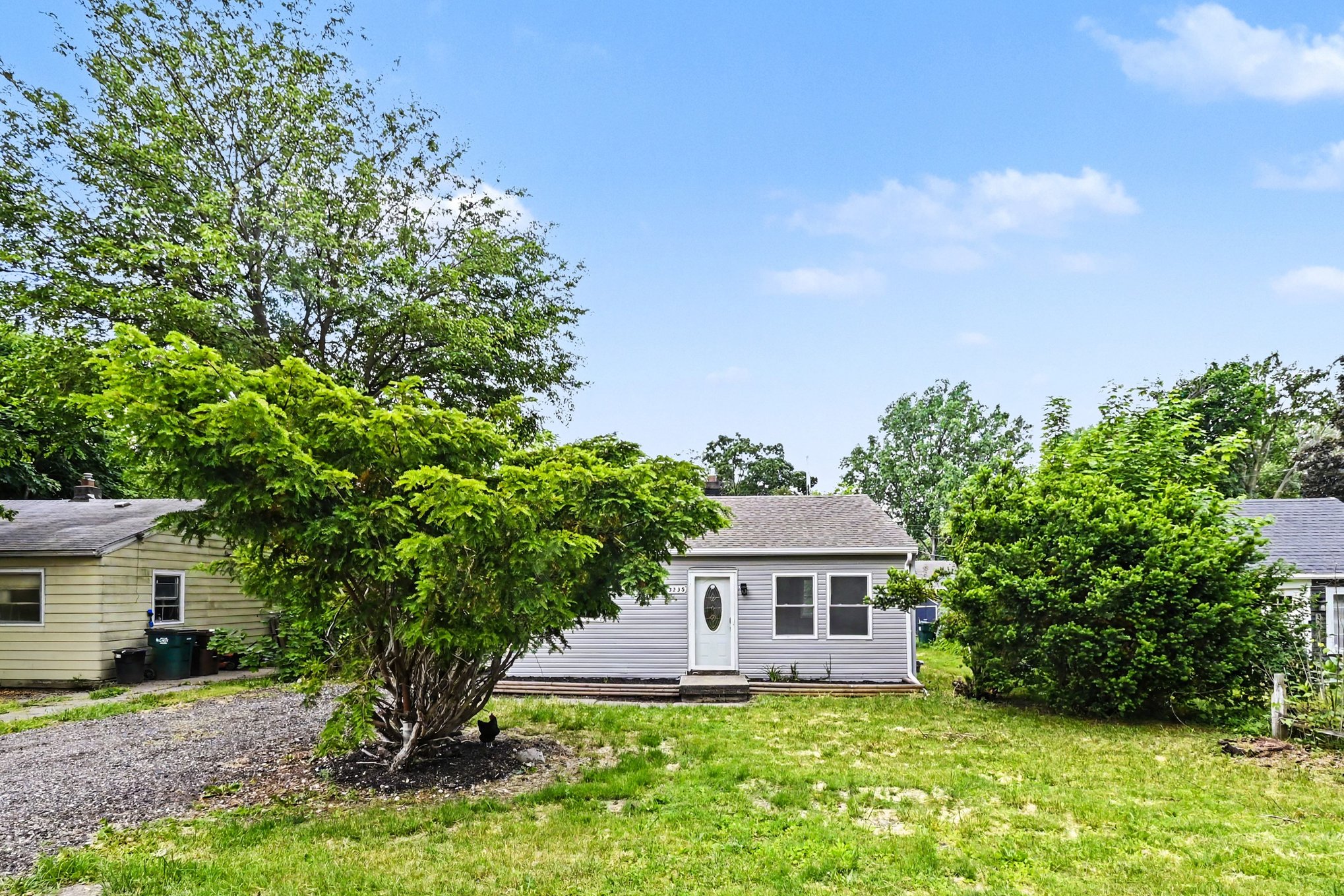 Photo 6 of 19 of 3235 Young Ave, Lansing, MI