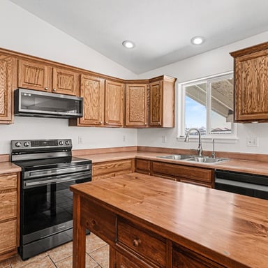 Property photo 2 of 5108 Aramis Ct