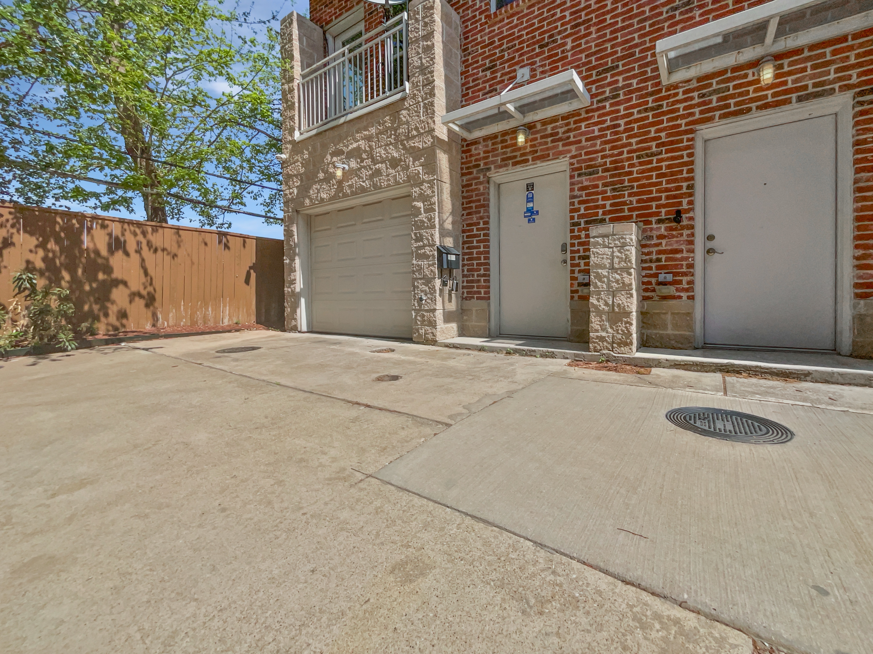 Photo 8 of 23 of 1616 Tribeca Way, Dallas, TX
