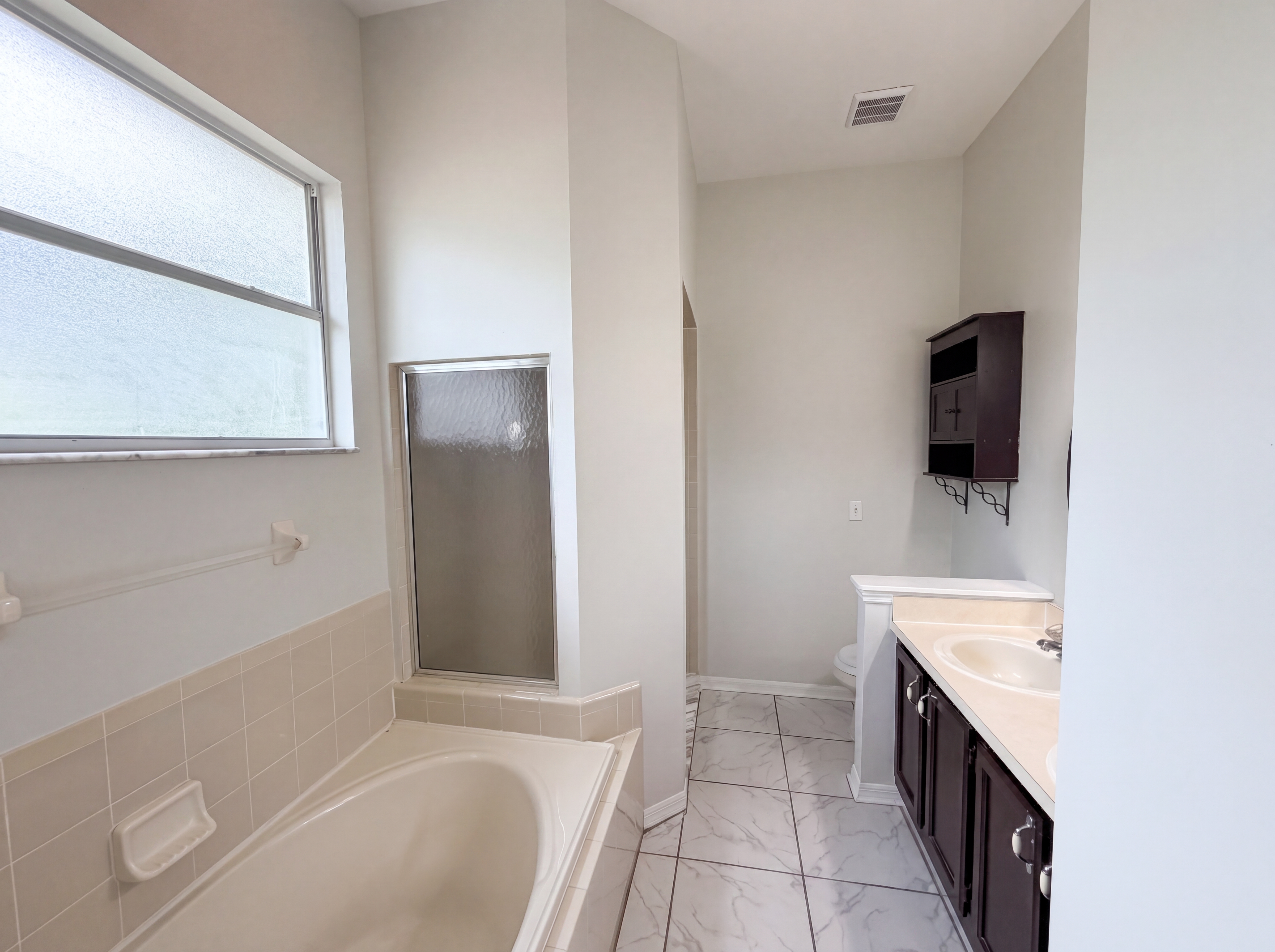Photo 18 of 22 of 5263 Clarion Oaks Dr, Orlando, FL