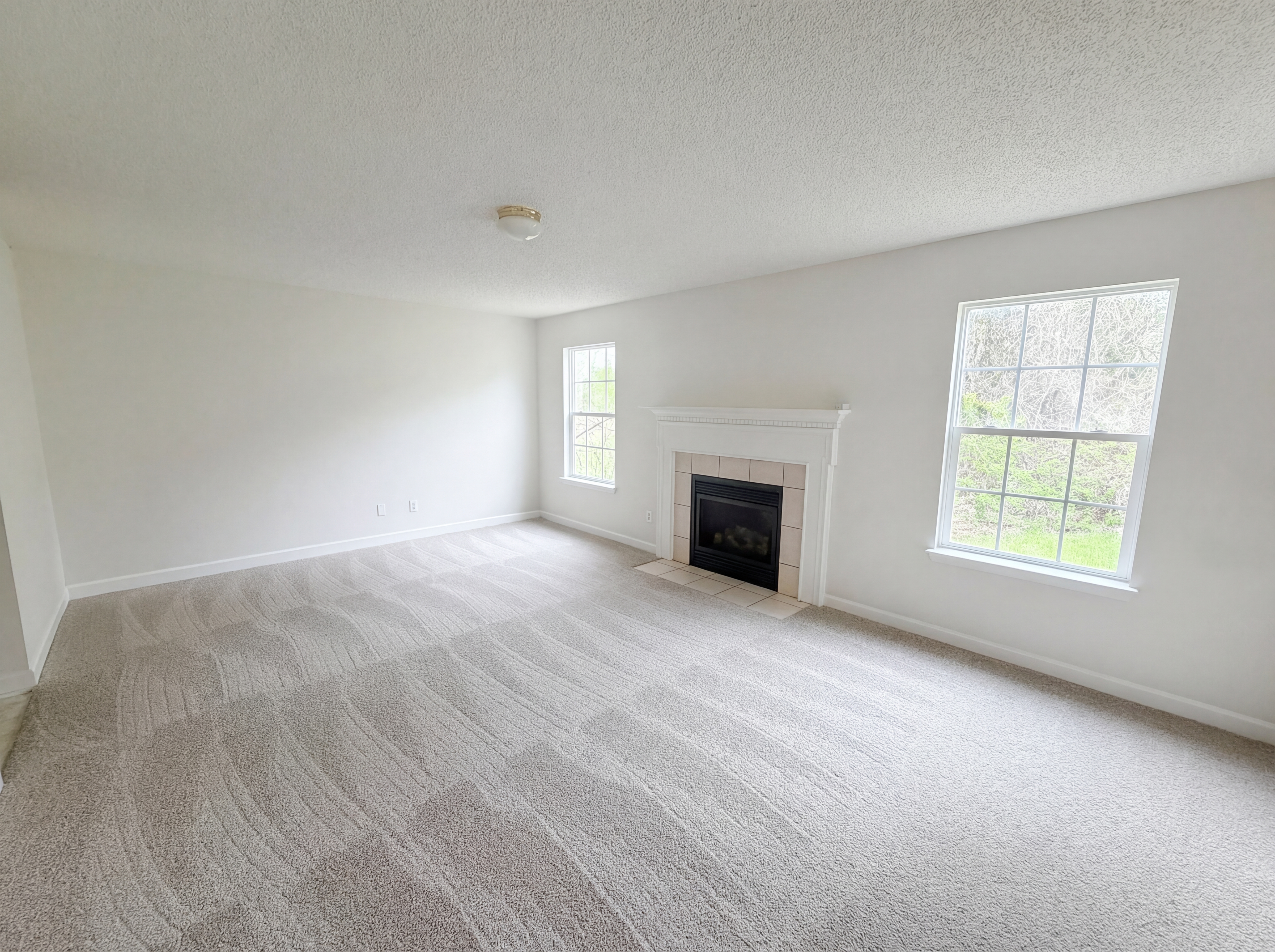 Photo 3 of 19 of 6620 Iron Brigade Ln, Charlotte, NC