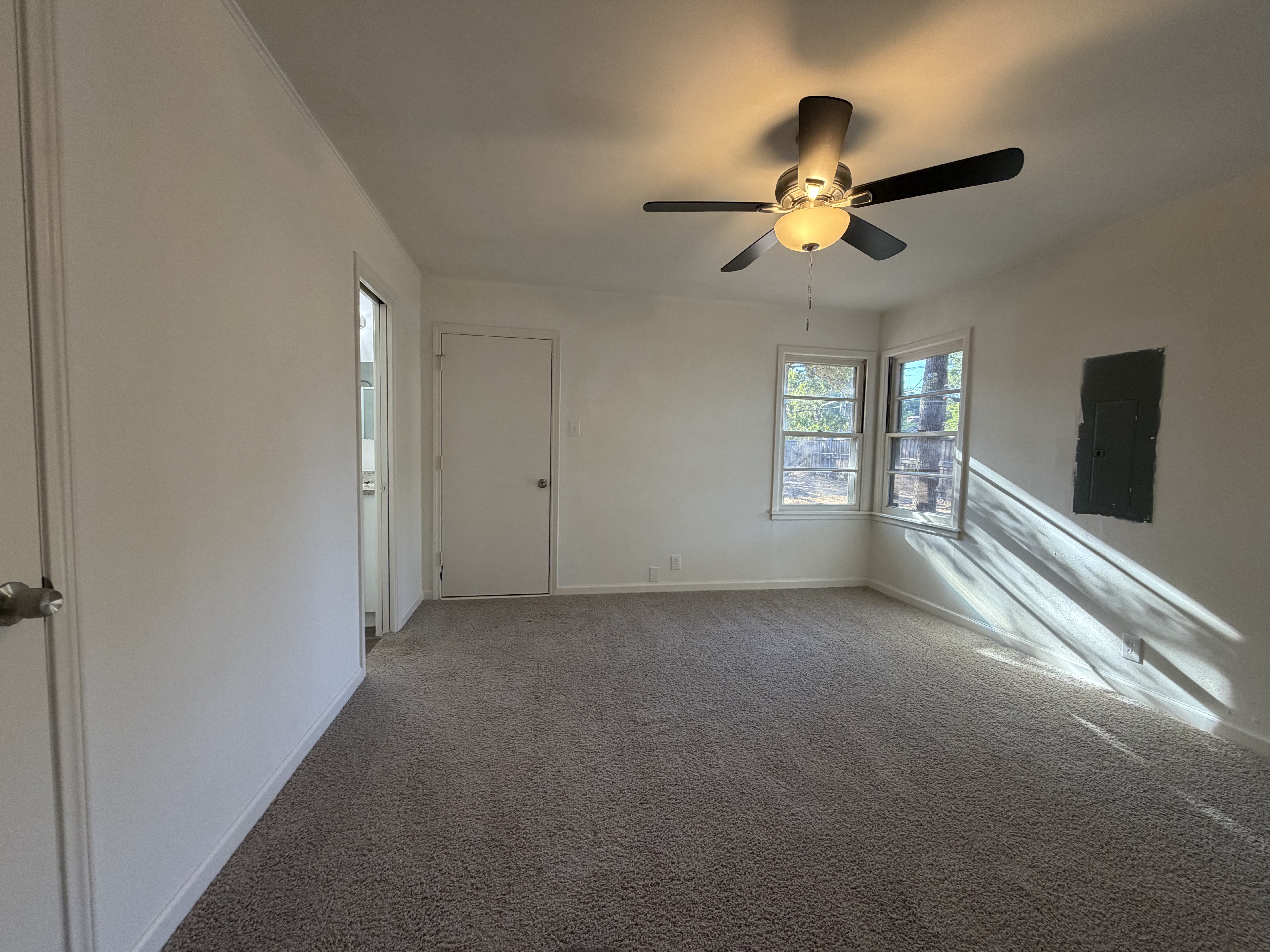 Photo 2 of 21 of 1725 Danciger Dr, Fort Worth, TX