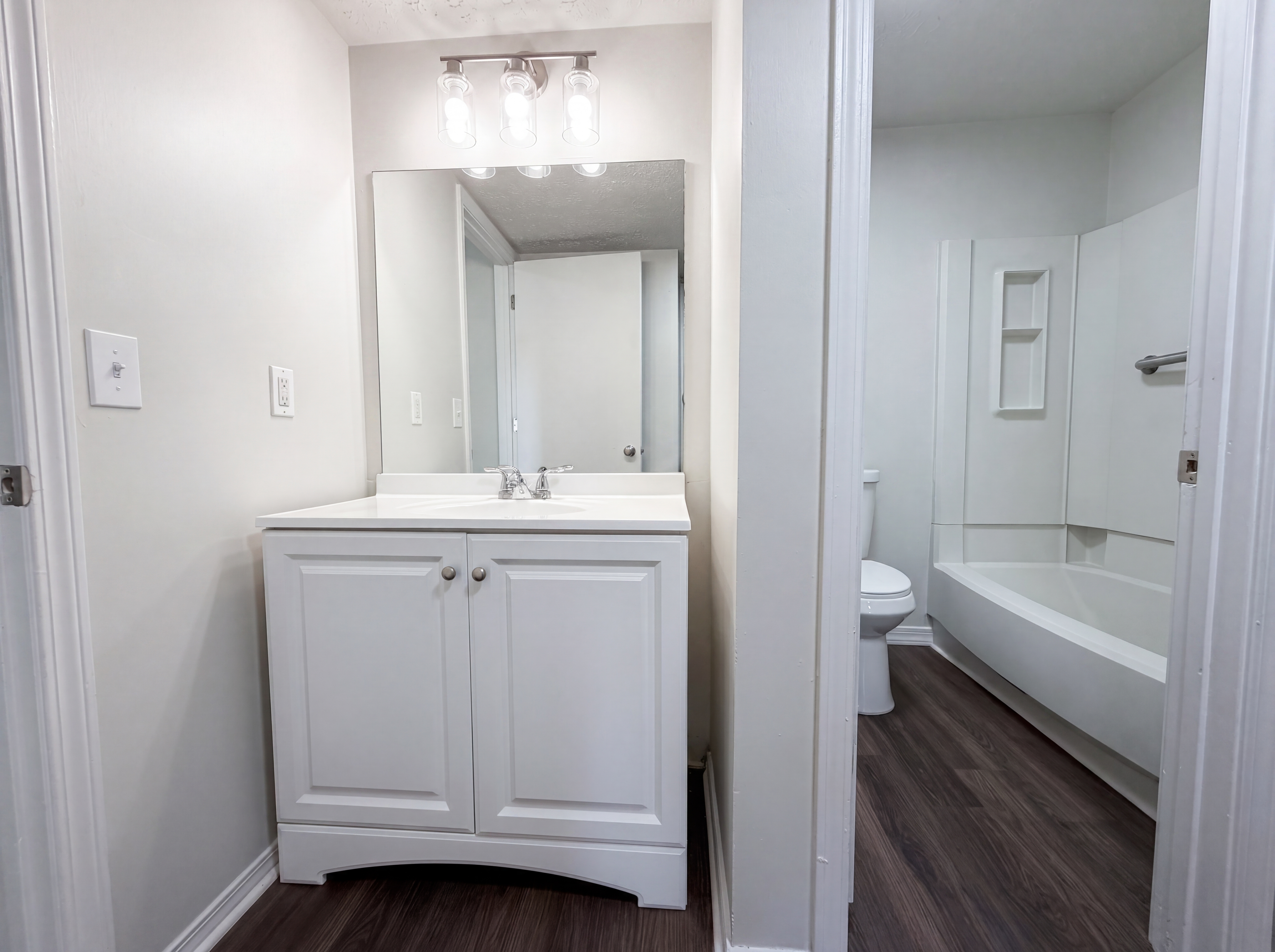 Photo 6 of 17 of 535 Amquiwood Ct, Madison, TN