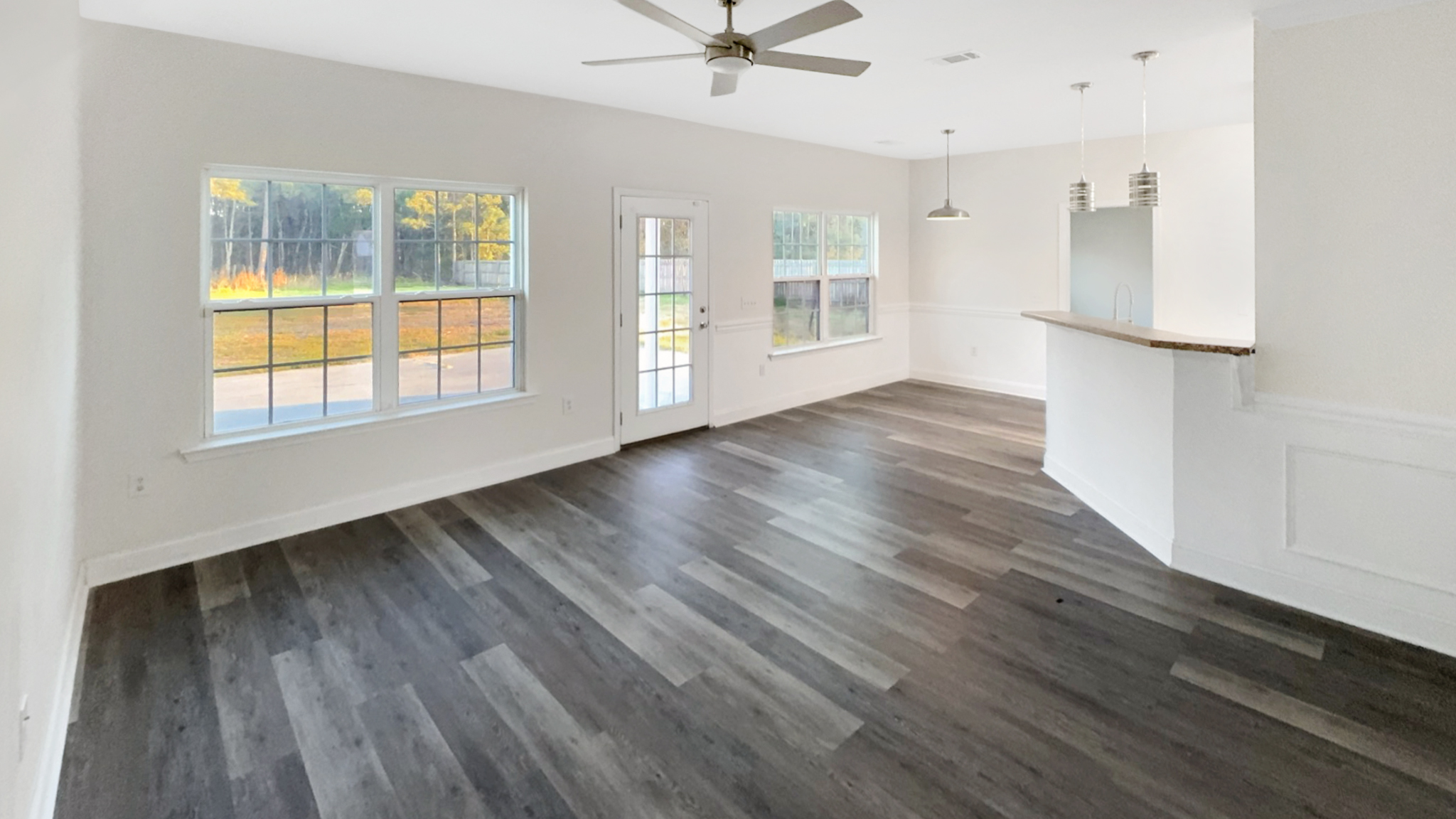 Photo 3 of 13 of 98 Cole Ct SE, Ludowici, GA