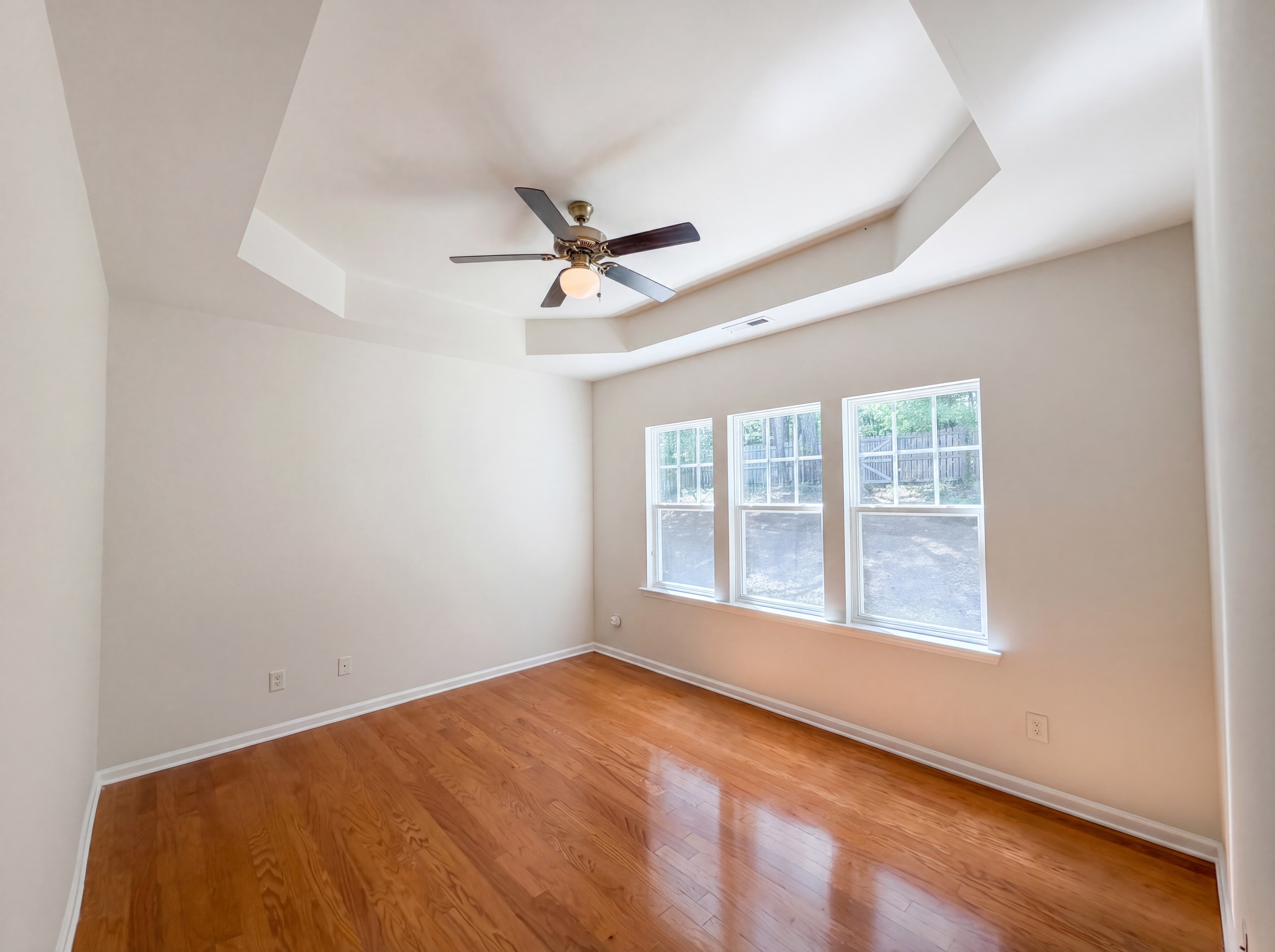 Photo 4 of 17 of 3216 Ranbir Dr, Durham, NC