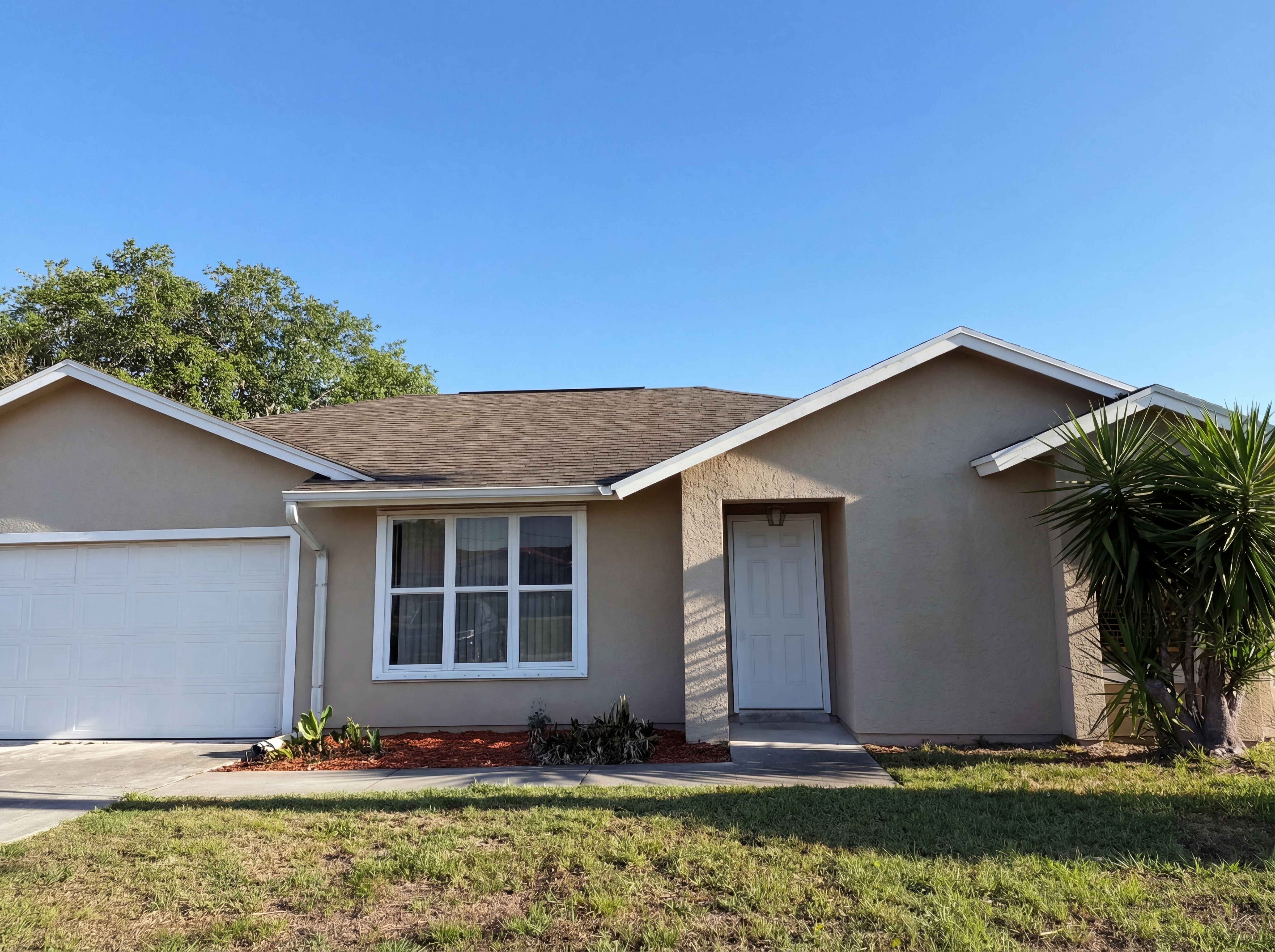 Photo 11 of 27 of 681 SW McCoy Ave, Port Saint Lucie, FL