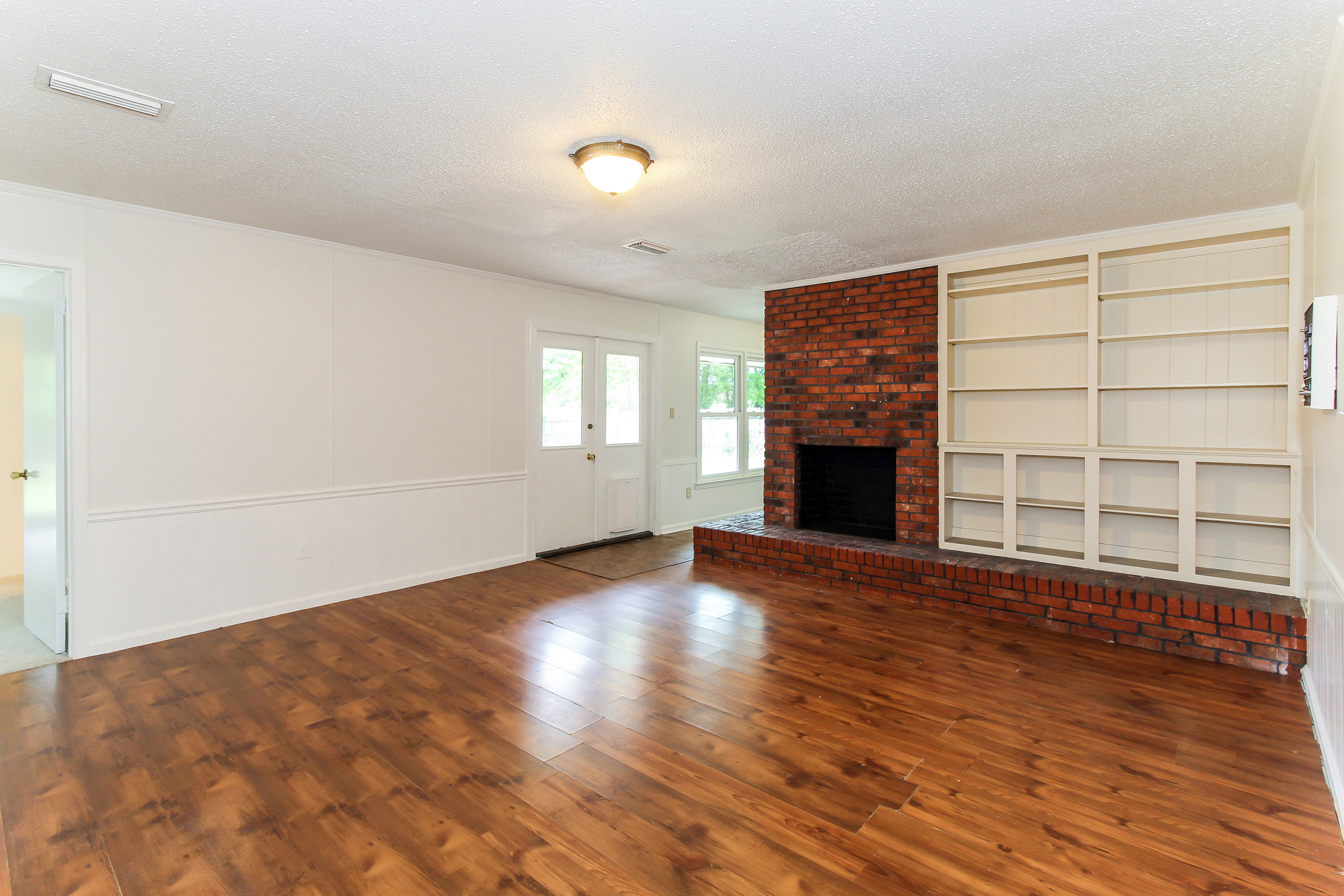 Photo 9 of 21 of 525 Lurene Cir, Montgomery, AL