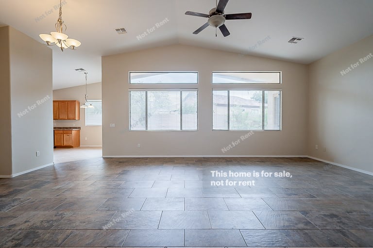 Photo 5 of 17 - 12524 N Stone Ring Dr, Marana, AZ 85653
