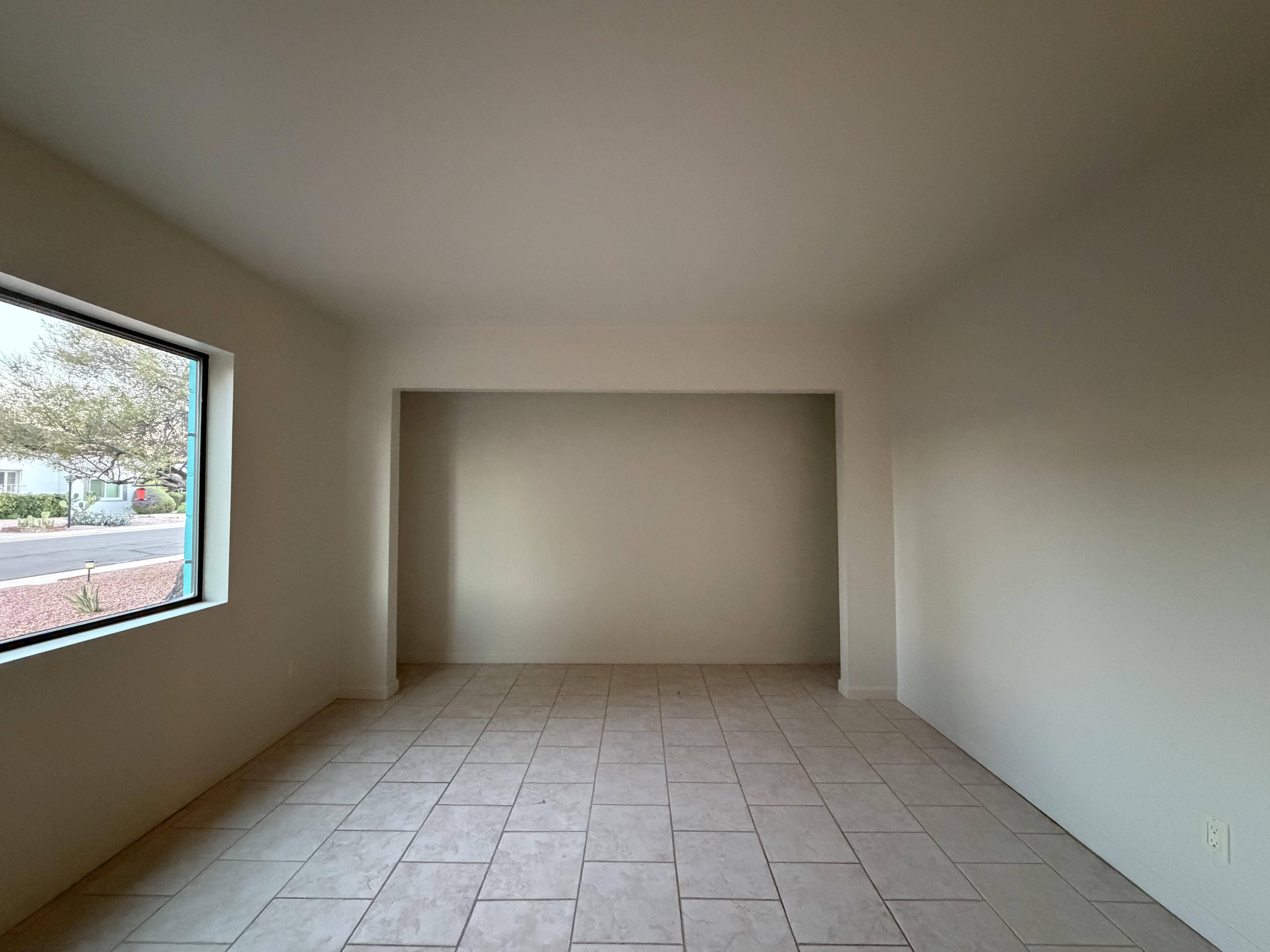 Photo 10 of 23 of 7700 E Meadowbrook Ave, Scottsdale, AZ