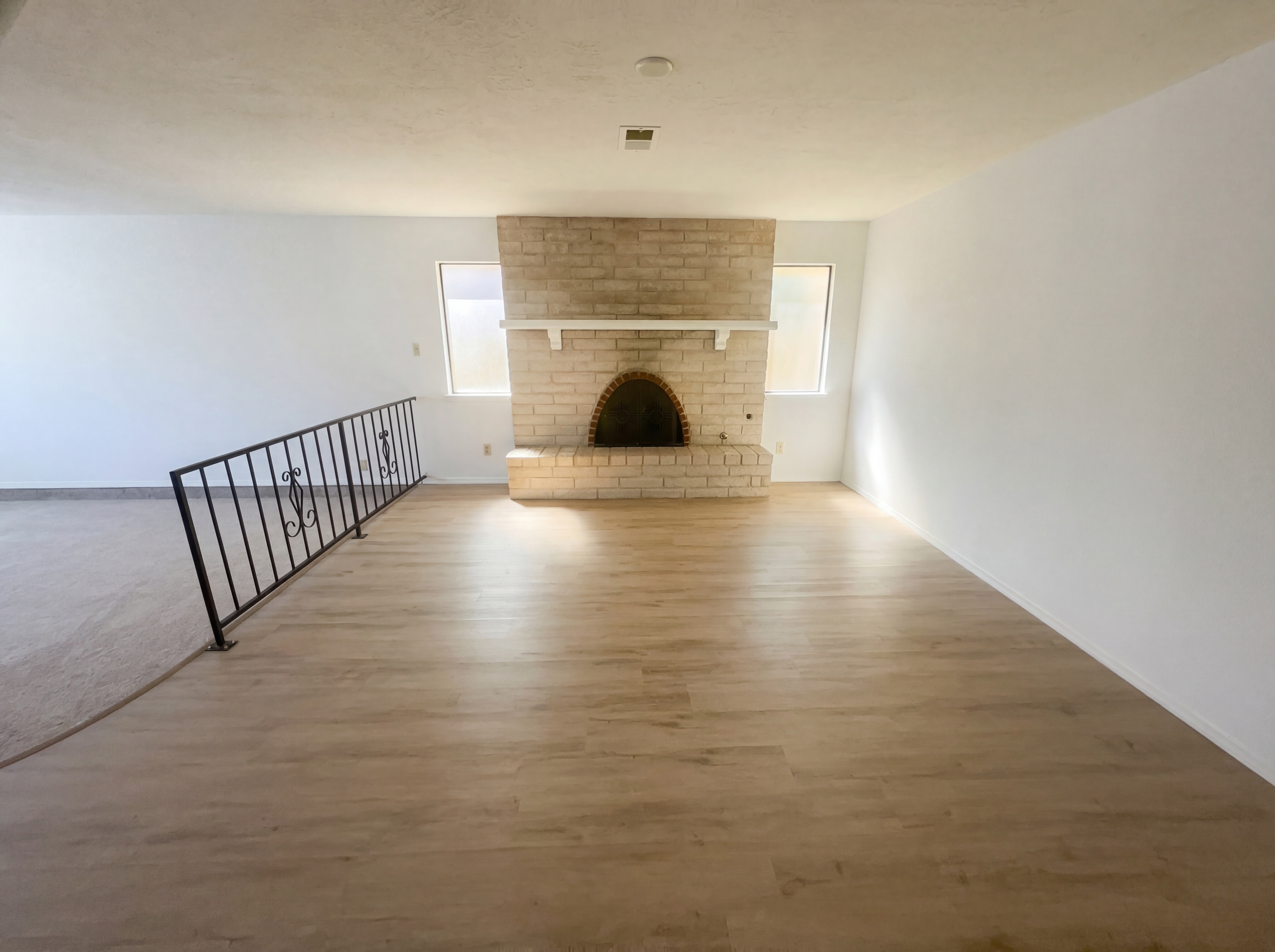 Photo 3 of 21 of 1229 Kirby St NE, Albuquerque, NM