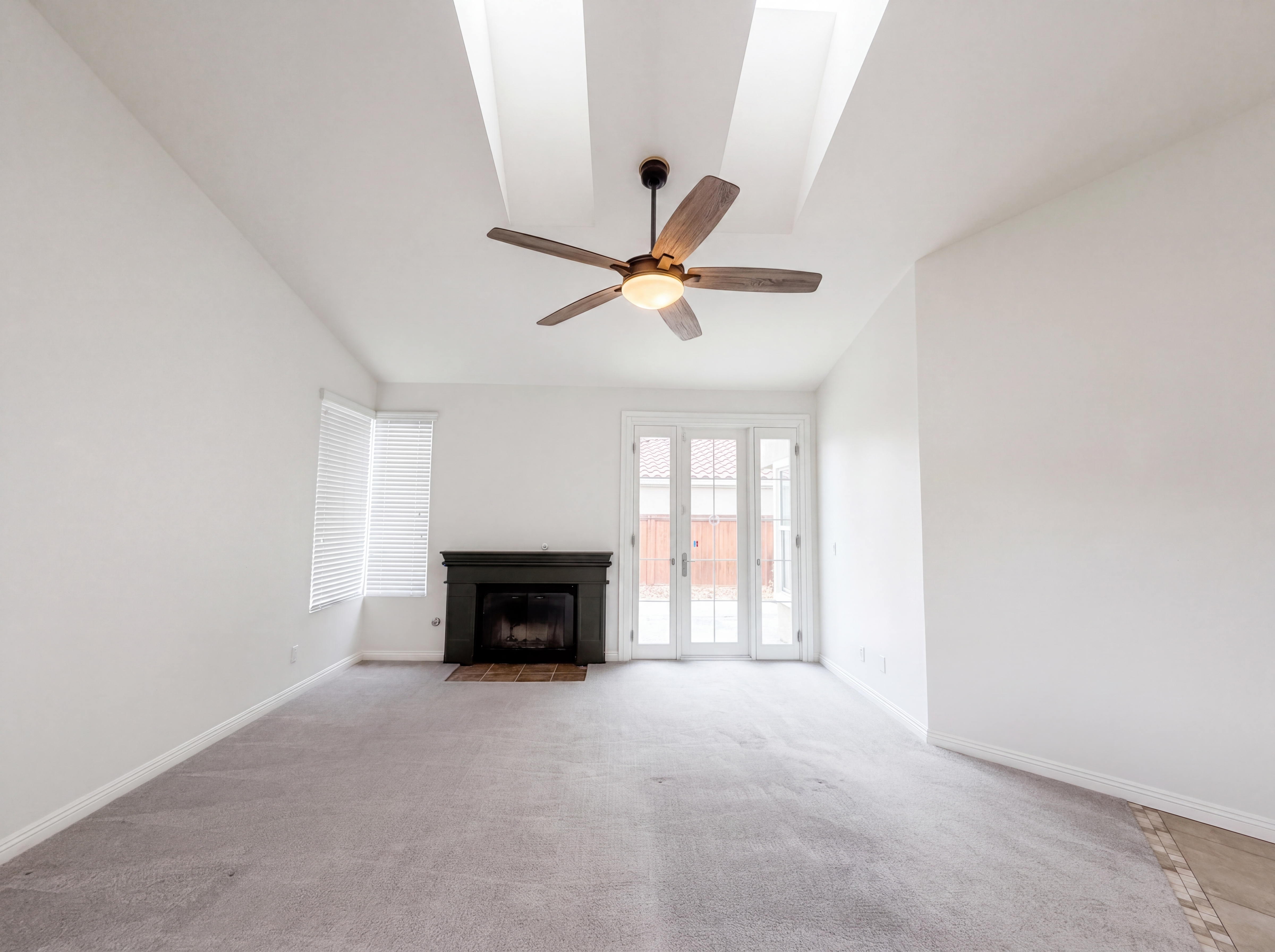Photo 10 of 21 of 29628 Kingston Ct, Menifee, CA
